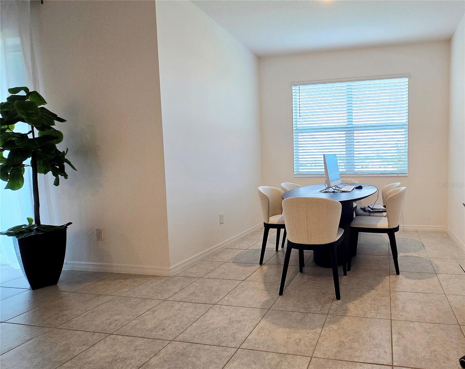 TARPON BAY PH 2 - Residential Lease