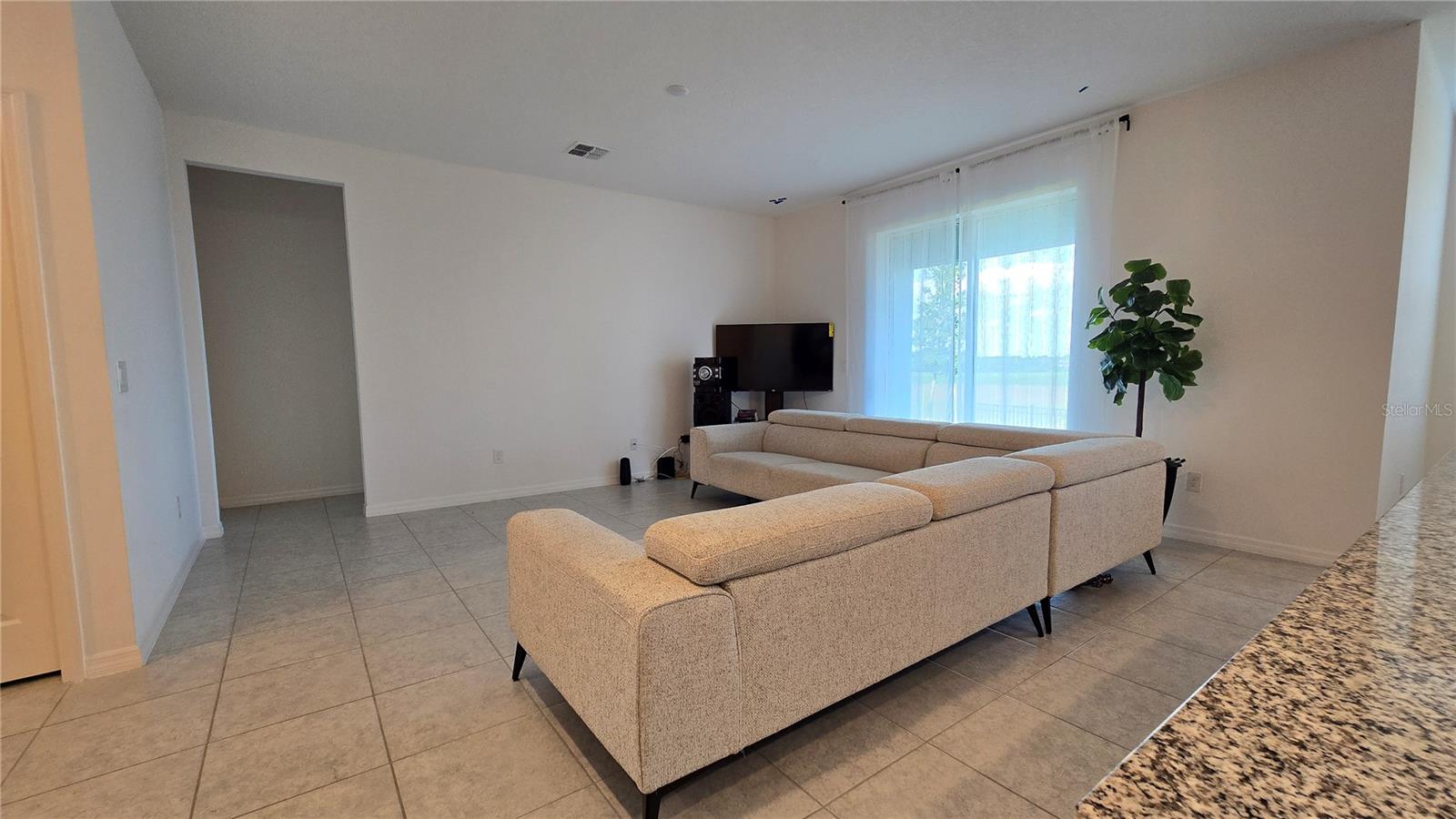 TARPON BAY PH 2 - Residential Lease