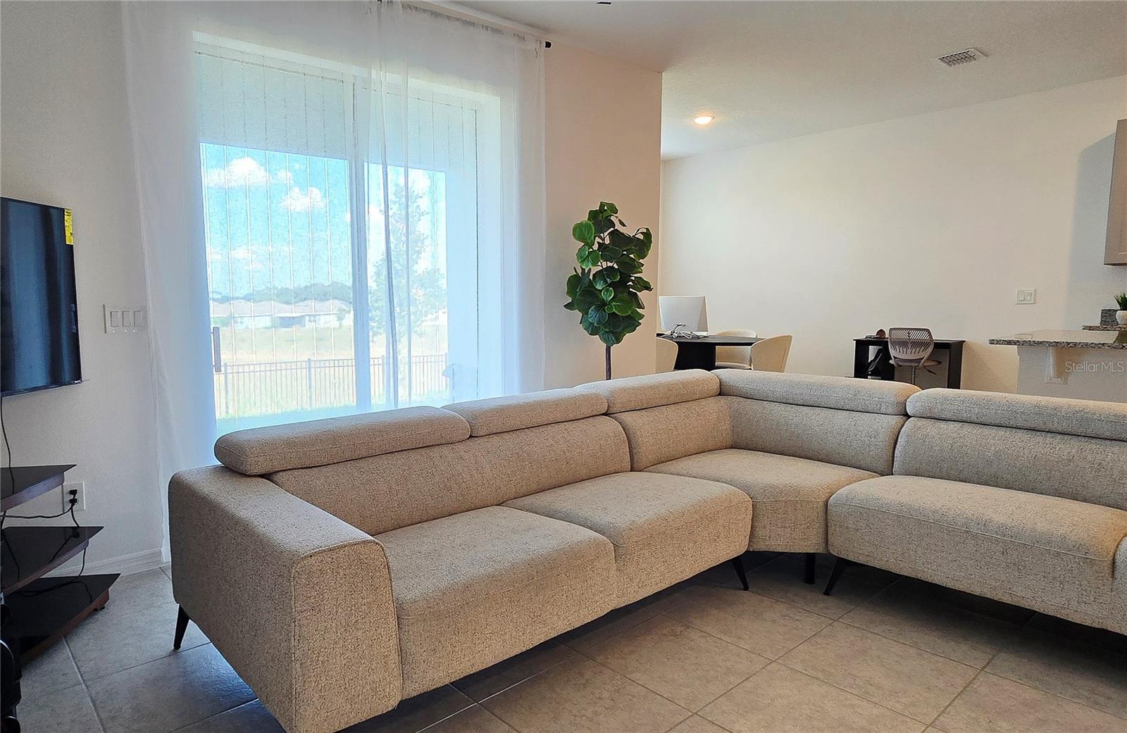 TARPON BAY PH 2 - Residential Lease