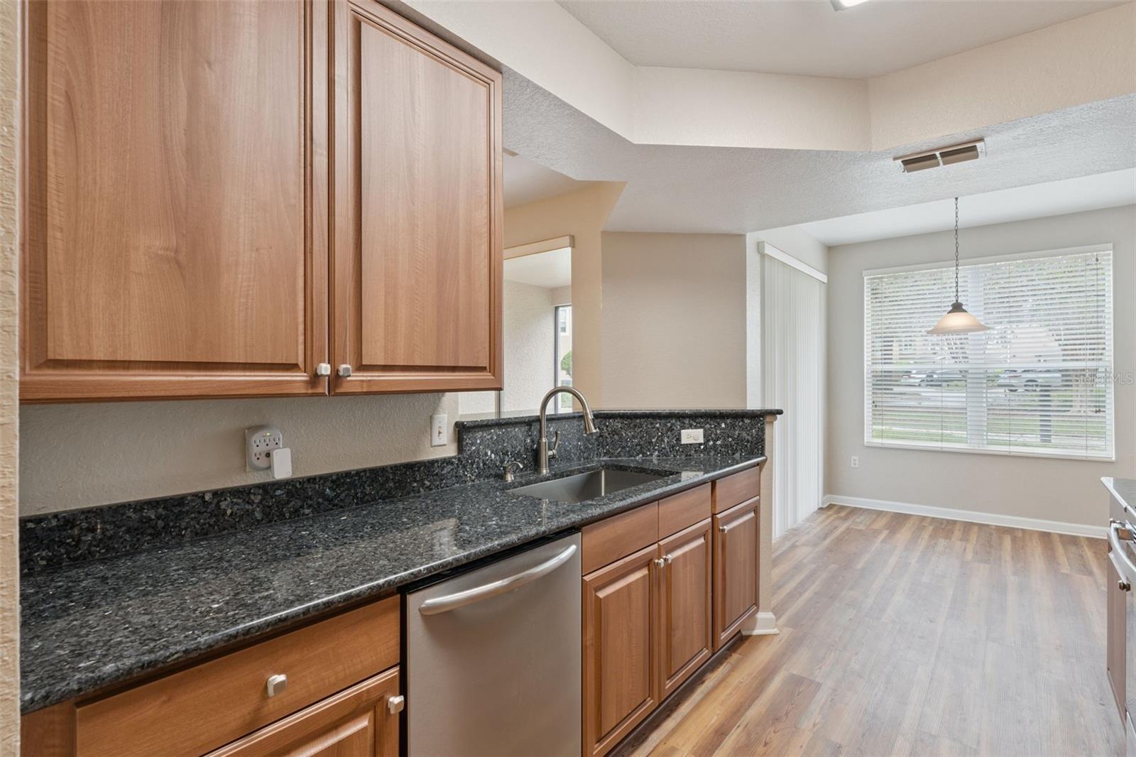 CARRIAGE HOMES/STONEBRIDGE COM - Residential