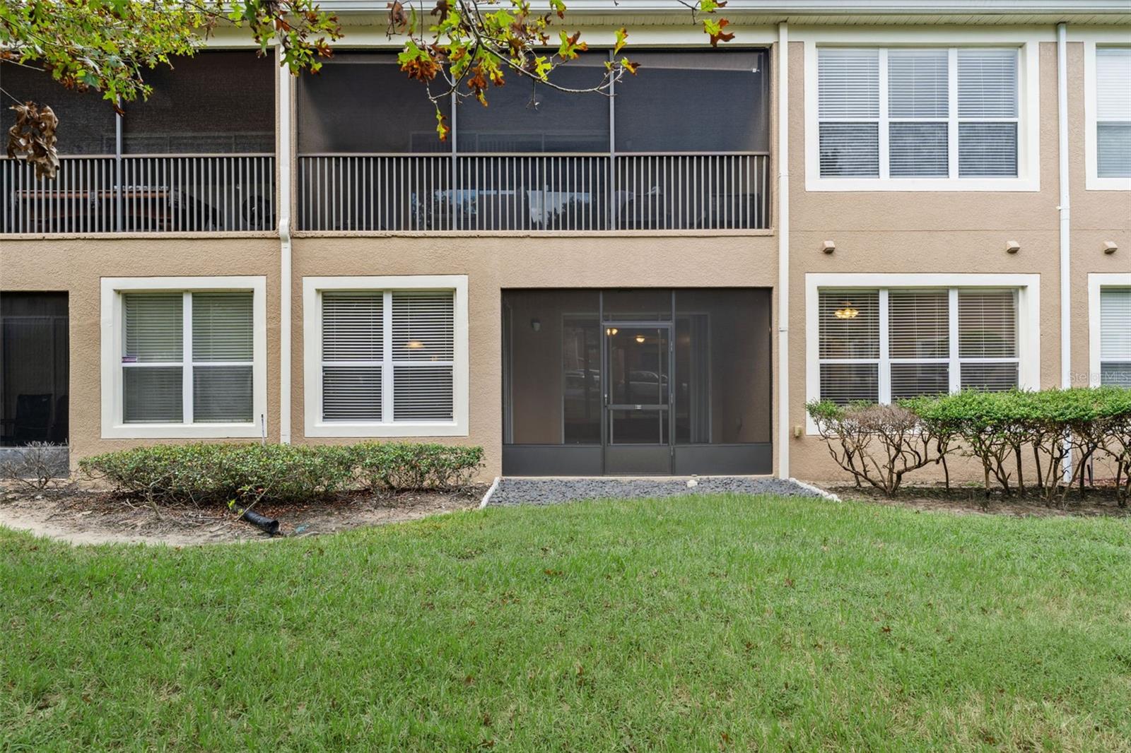 CARRIAGE HOMES/STONEBRIDGE COM - Residential