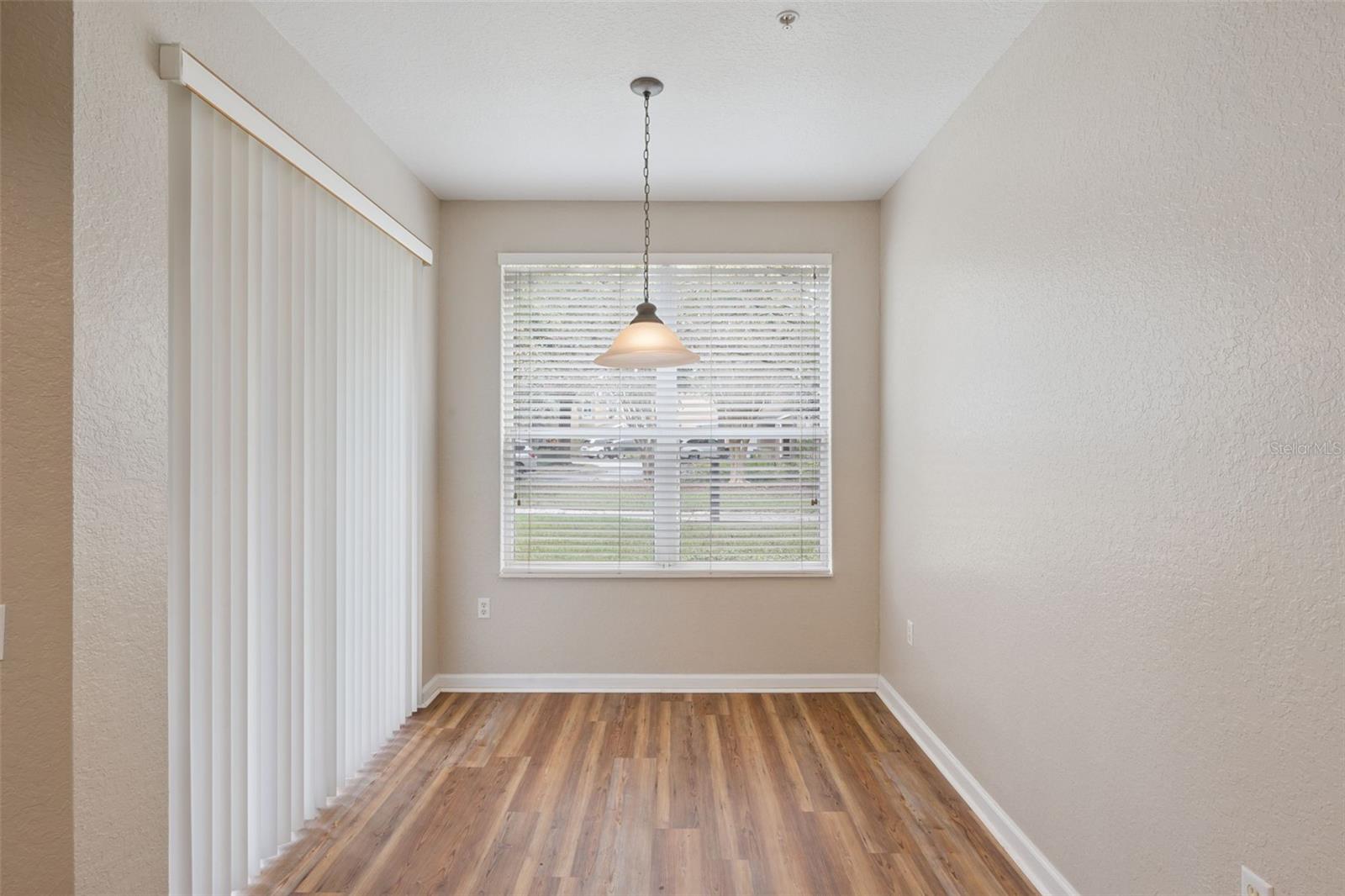 CARRIAGE HOMES/STONEBRIDGE COM - Residential