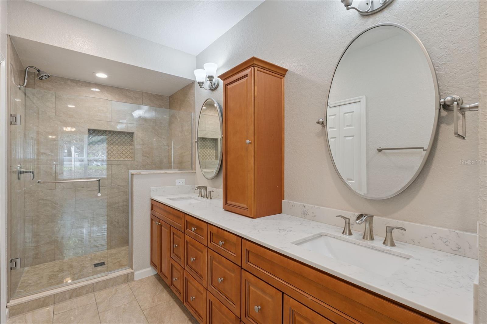 CARRIAGE HOMES/STONEBRIDGE COM - Residential