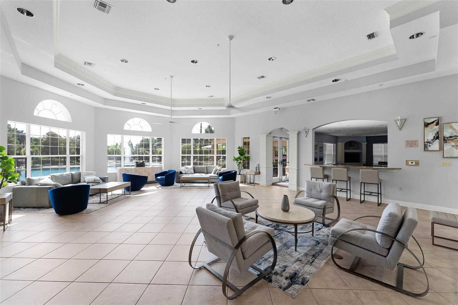 CARRIAGE HOMES/STONEBRIDGE COM - Residential