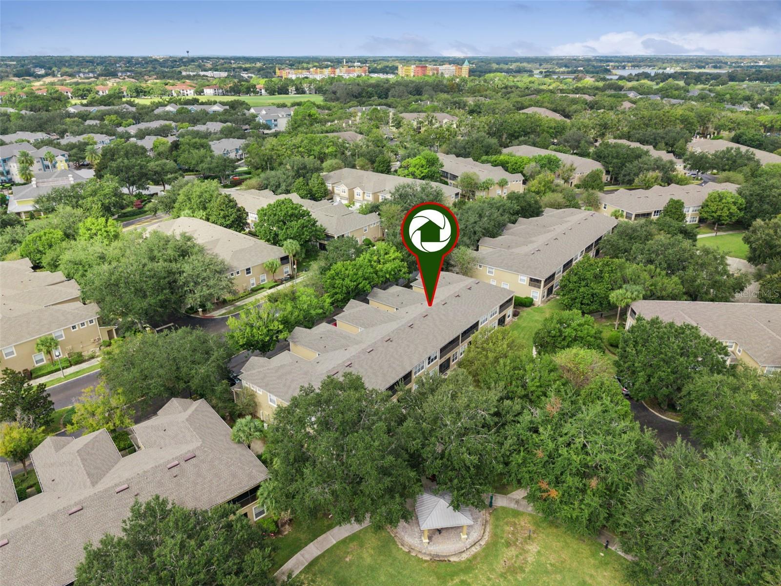 CARRIAGE HOMES/STONEBRIDGE COM - Residential