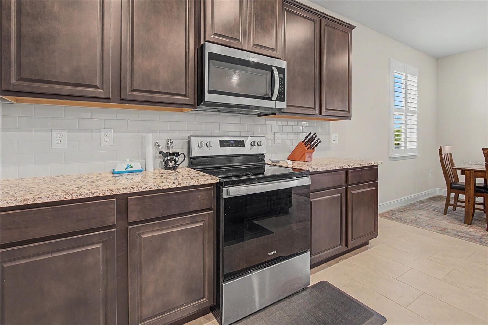 MANGROVE MANOR PH 1 - Residential