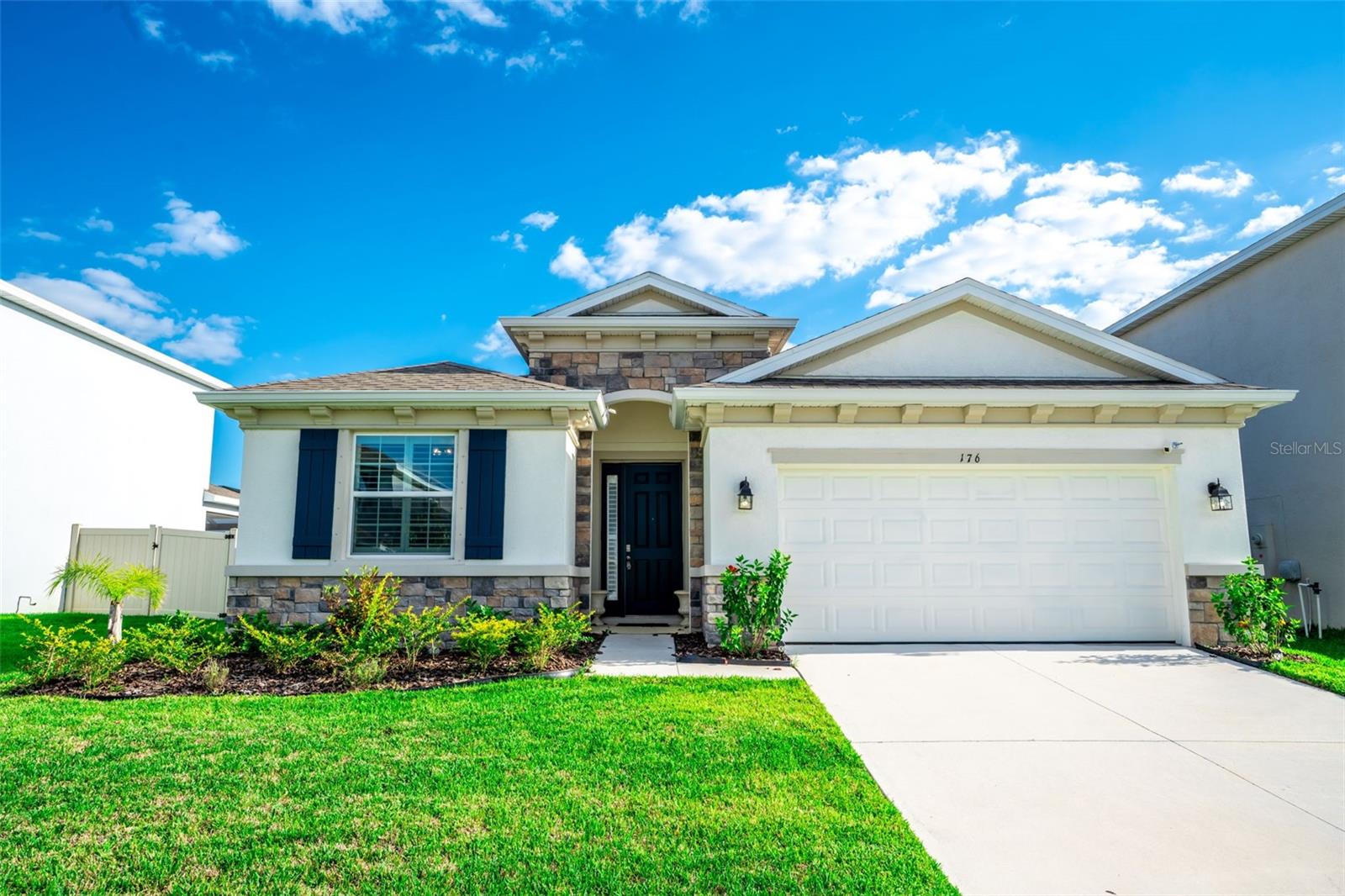 MANGROVE MANOR PH 1 - Residential