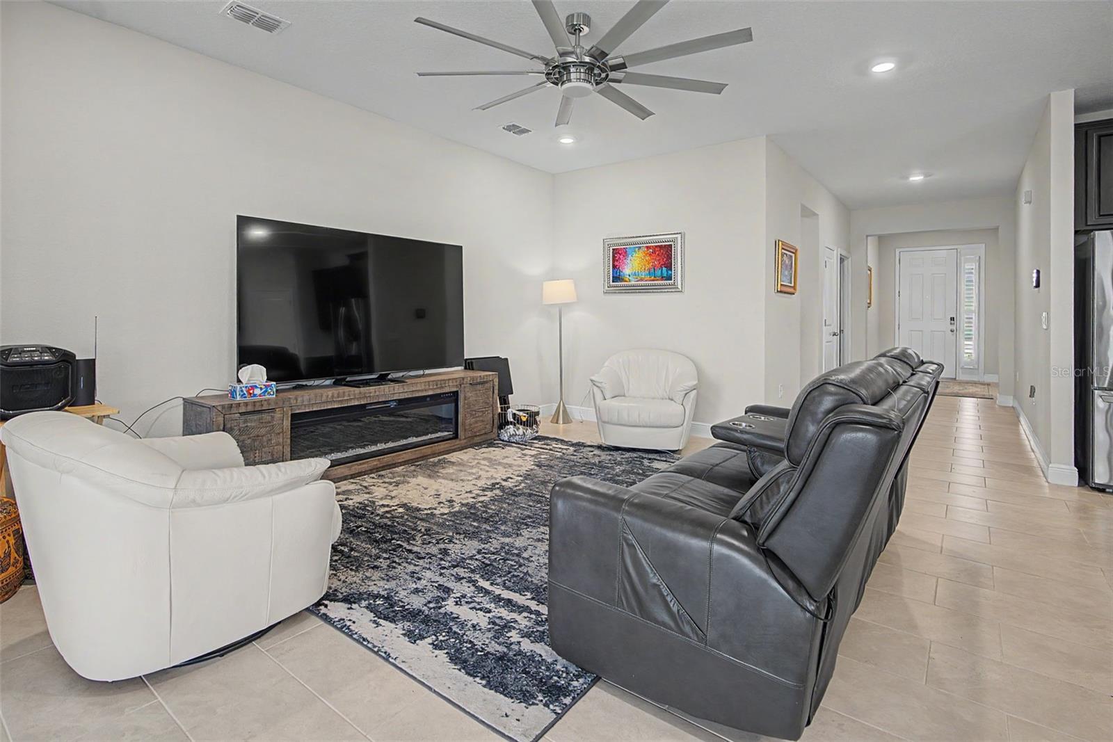 MANGROVE MANOR PH 1 - Residential