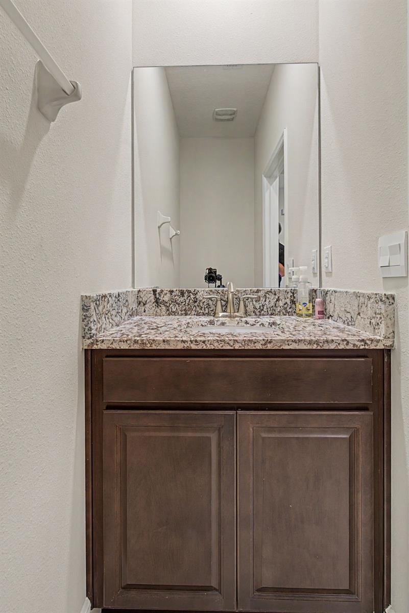 MANGROVE MANOR PH 1 - Residential