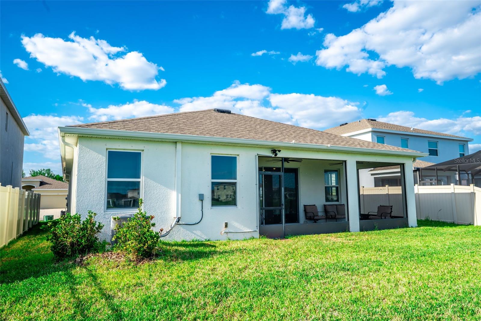 MANGROVE MANOR PH 1 - Residential