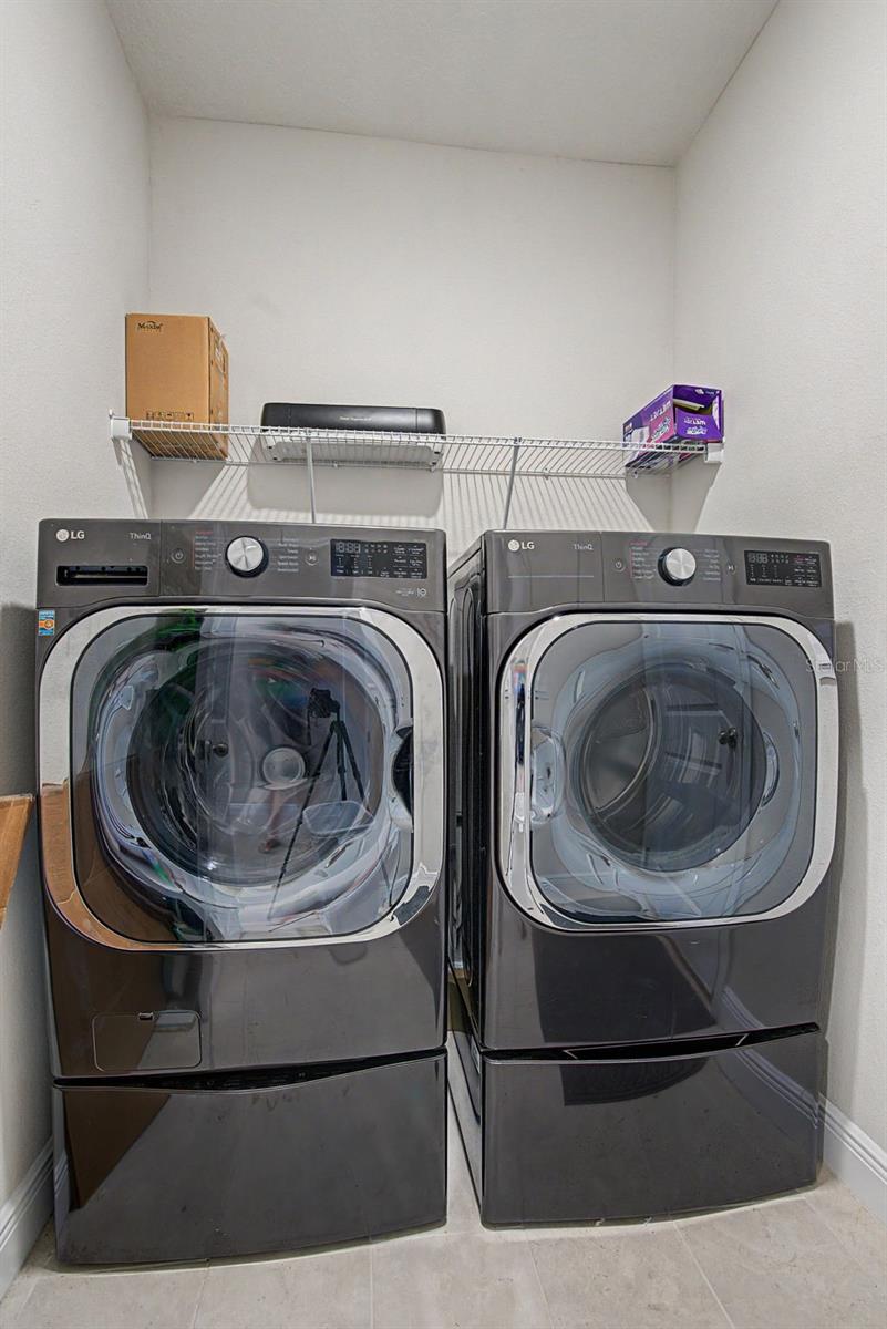 MANGROVE MANOR PH 1 - Residential