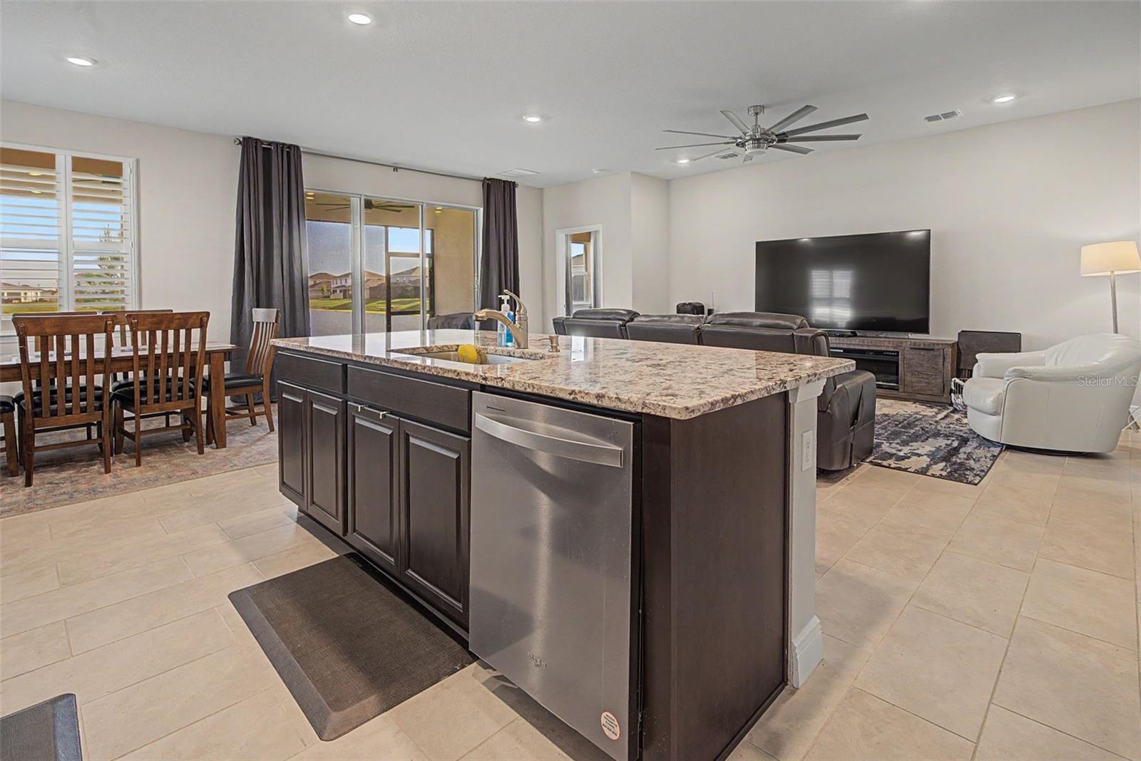 MANGROVE MANOR PH 1 - Residential