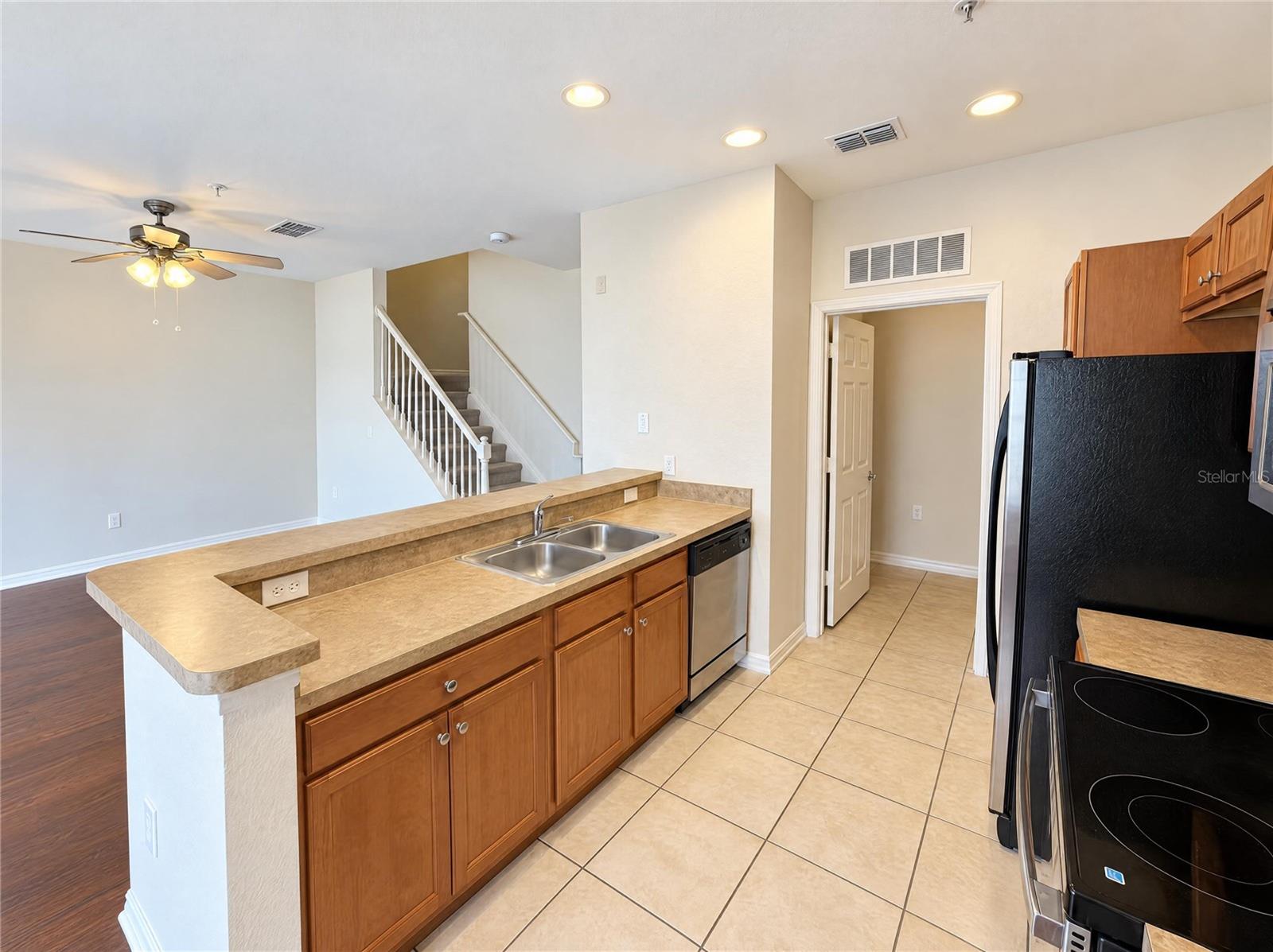 2334 GRAND CENTRAL PARKWAY 9