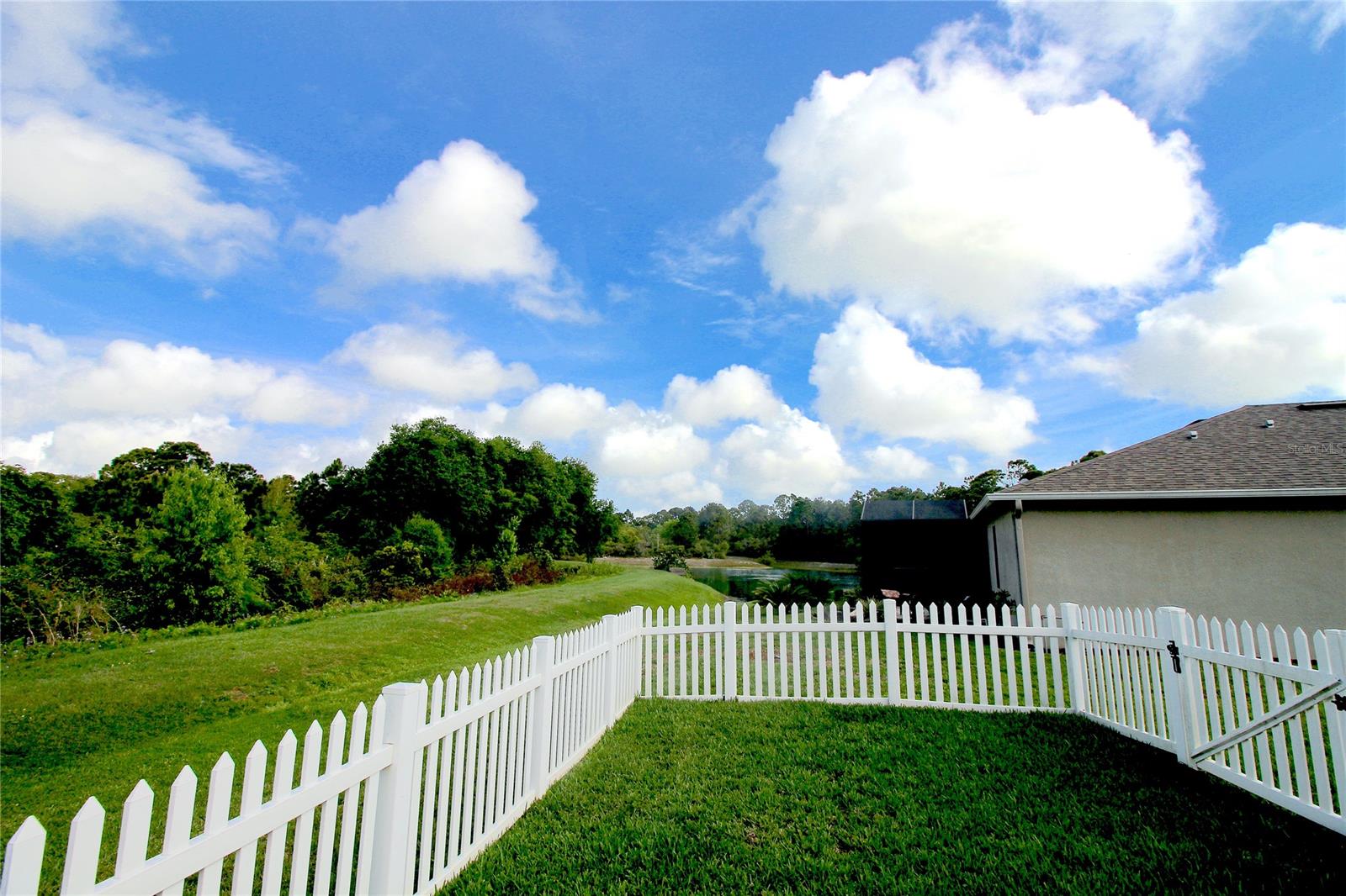 Edgewater Lakes N Ph 01A - Residential