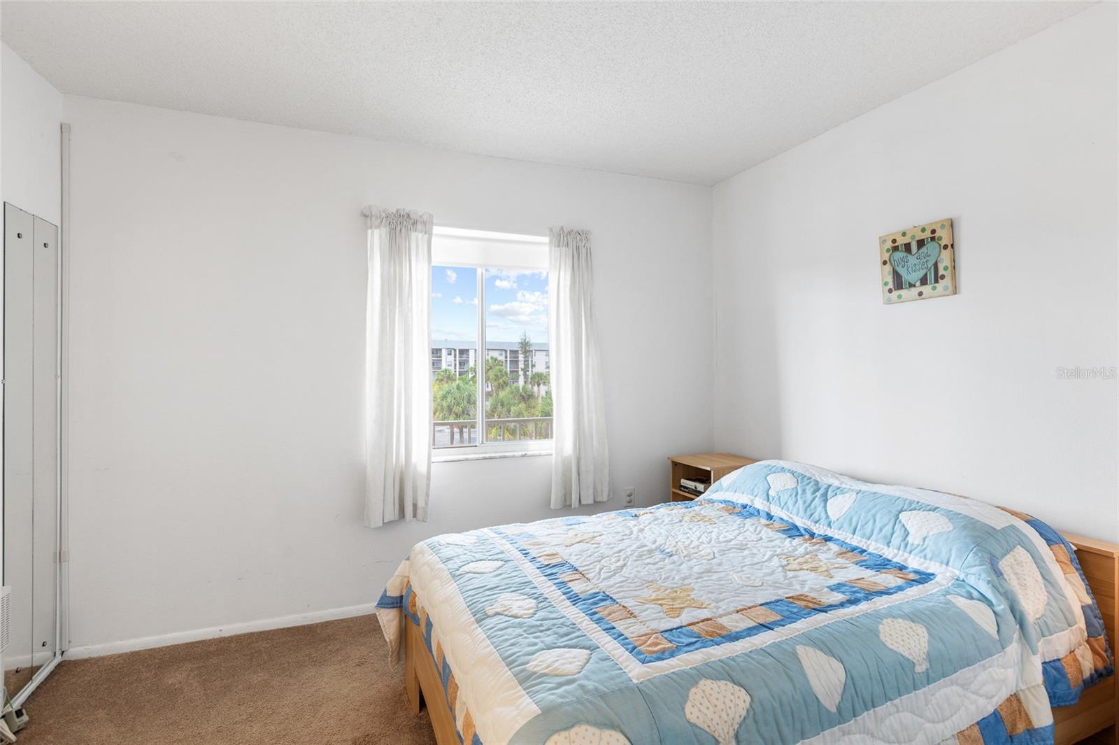 BAYSHORE ON THE LAKE APTS SEC 3 - Residential