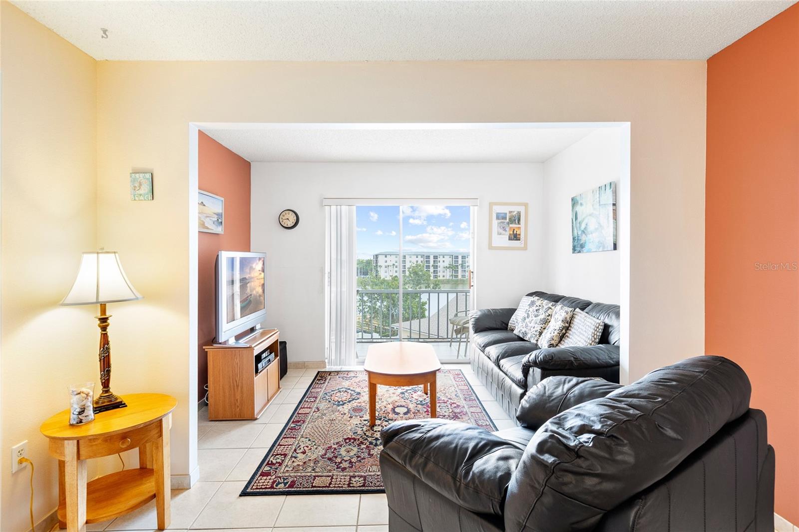 BAYSHORE ON THE LAKE APTS SEC 3 - Residential