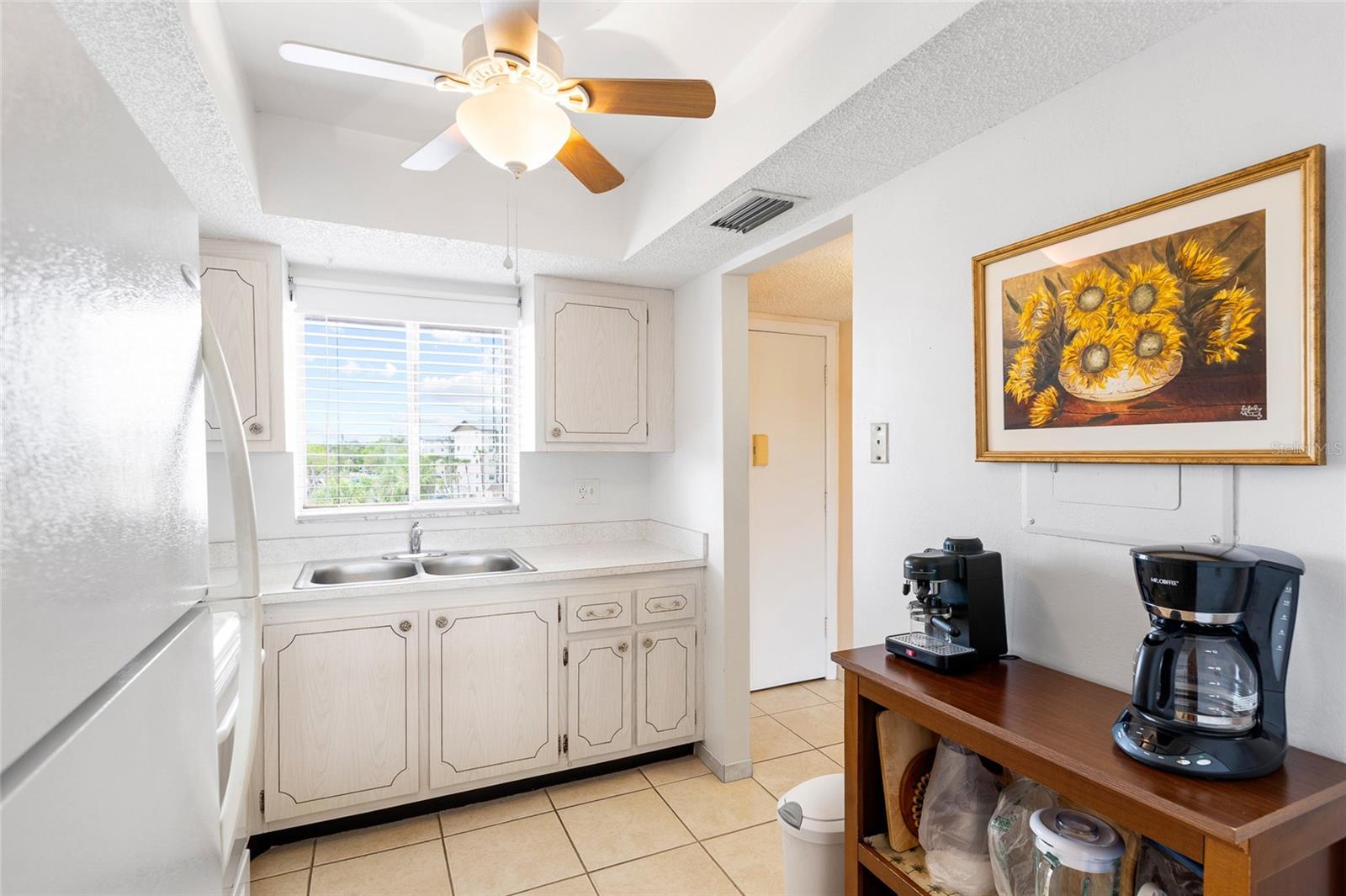 BAYSHORE ON THE LAKE APTS SEC 3 - Residential