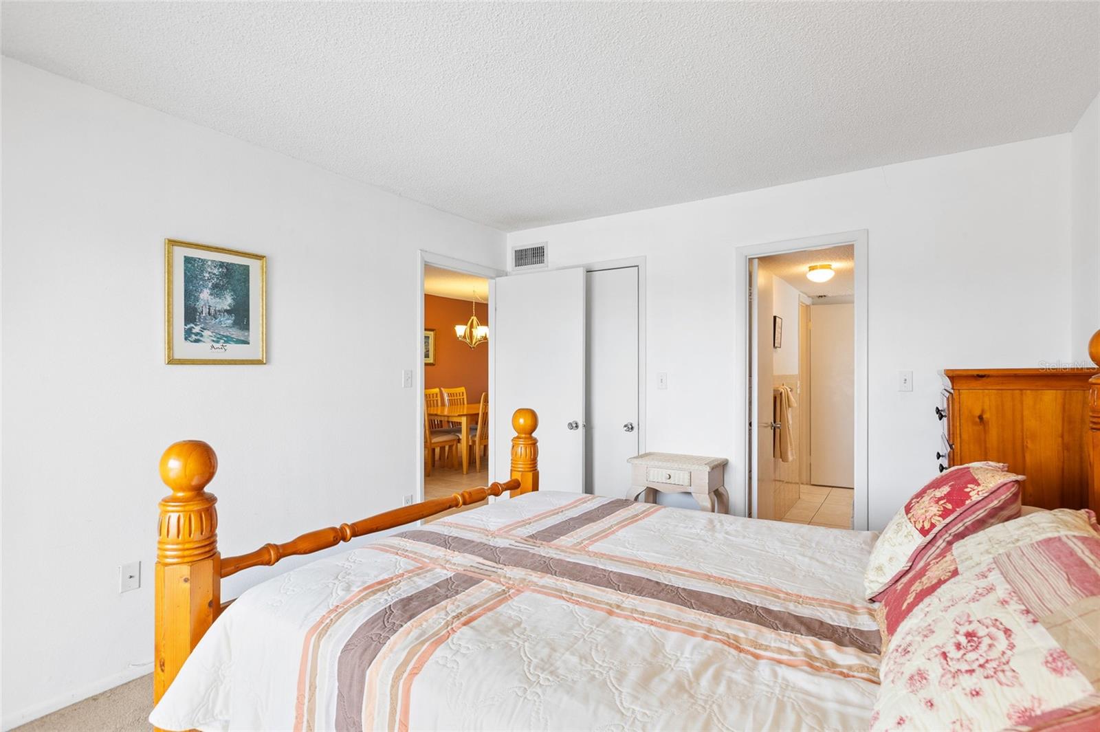 BAYSHORE ON THE LAKE APTS SEC 3 - Residential