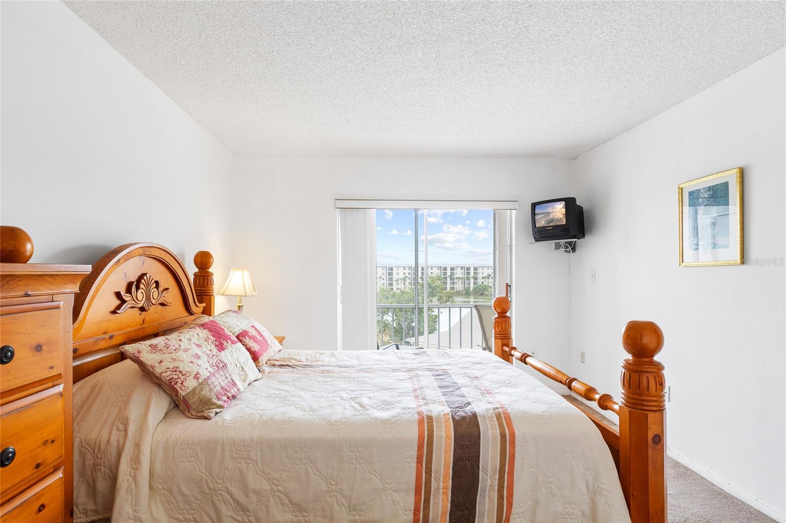 BAYSHORE ON THE LAKE APTS SEC 3 - Residential