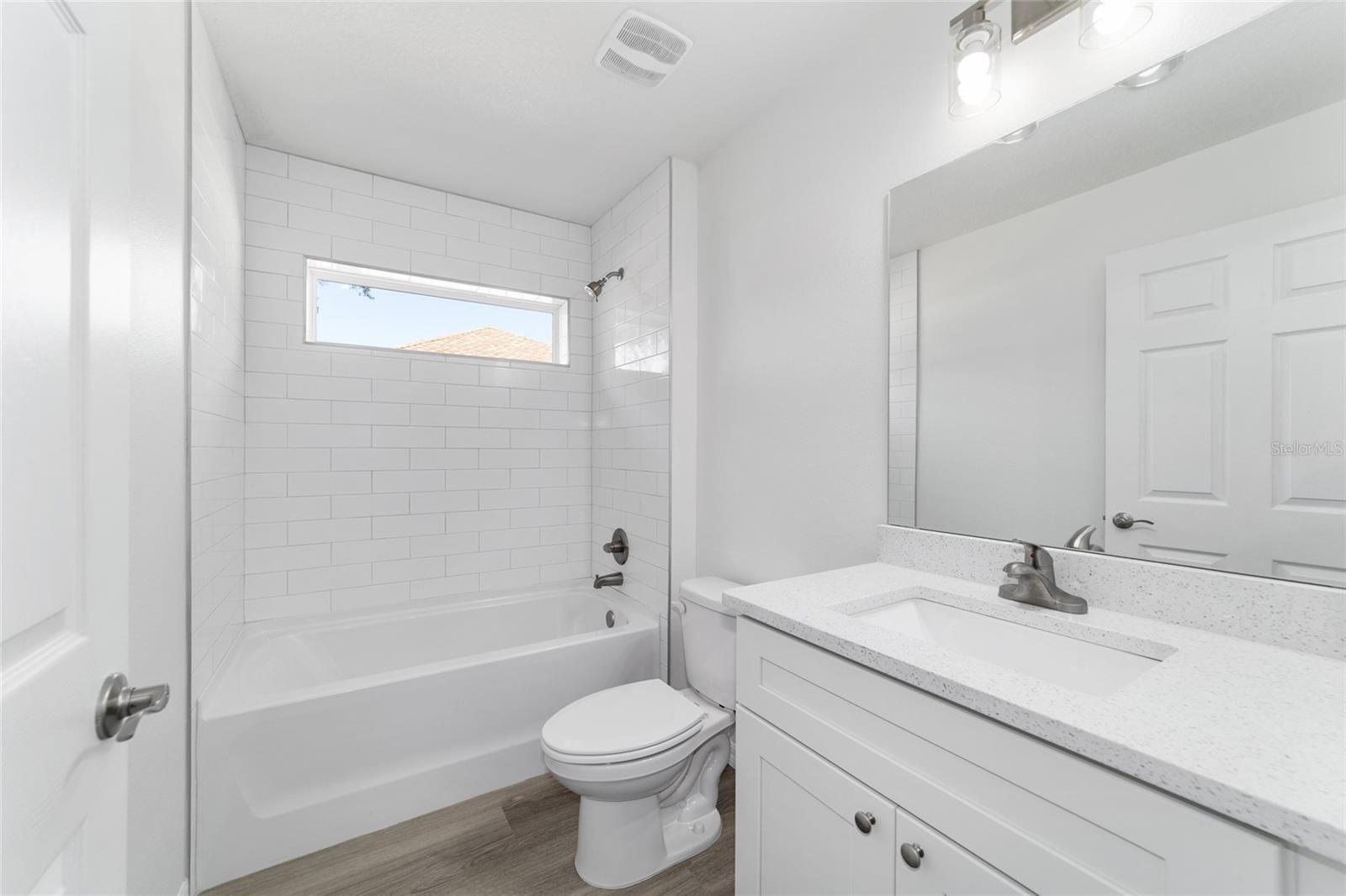 RAINBOW LAKES ESTATES - Residential