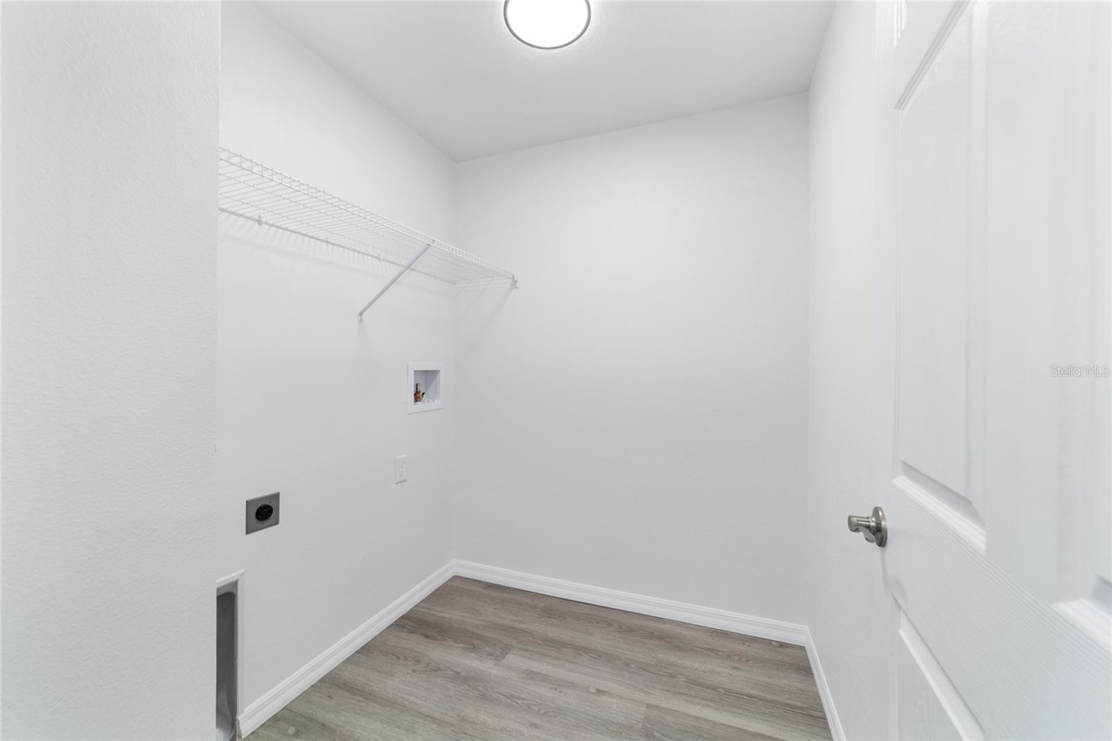 RAINBOW LAKES ESTATES - Residential