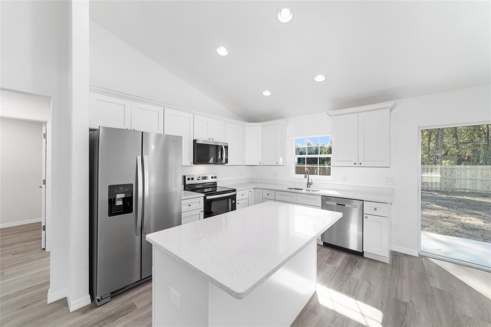 RAINBOW LAKES ESTATES - Residential