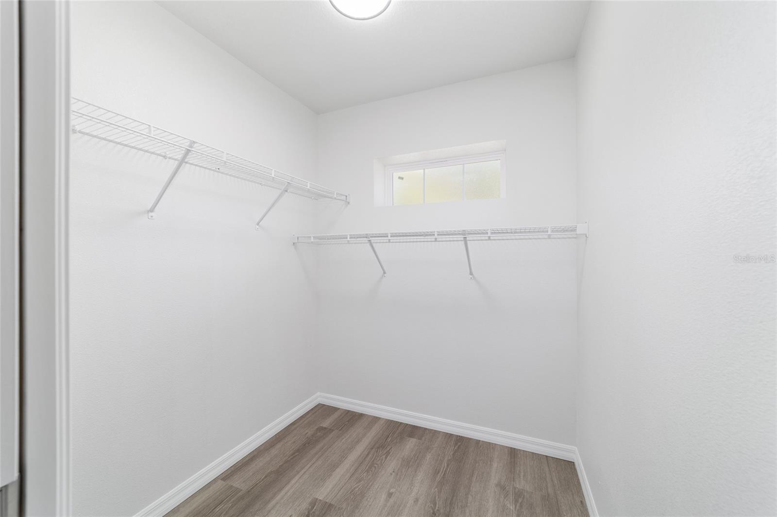 RAINBOW LAKES ESTATES - Residential