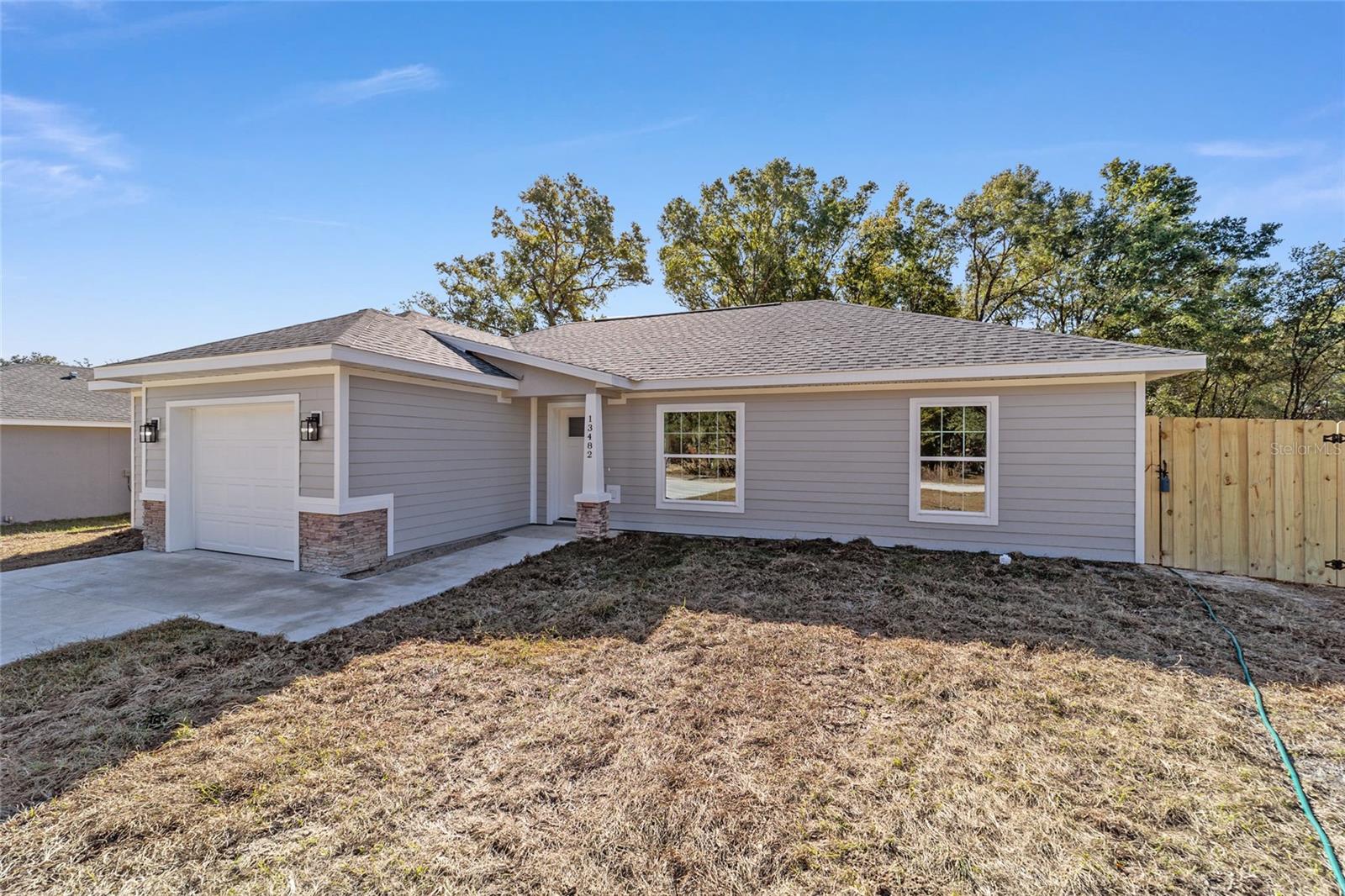 RAINBOW LAKES ESTATES - Residential