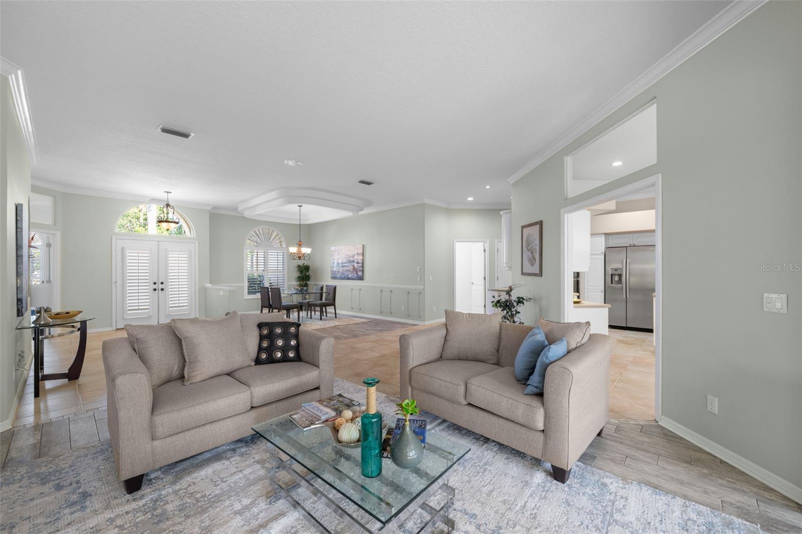 HUNTINGTON POINTE - Residential
