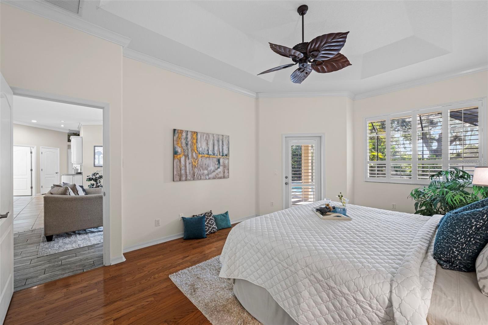 HUNTINGTON POINTE - Residential