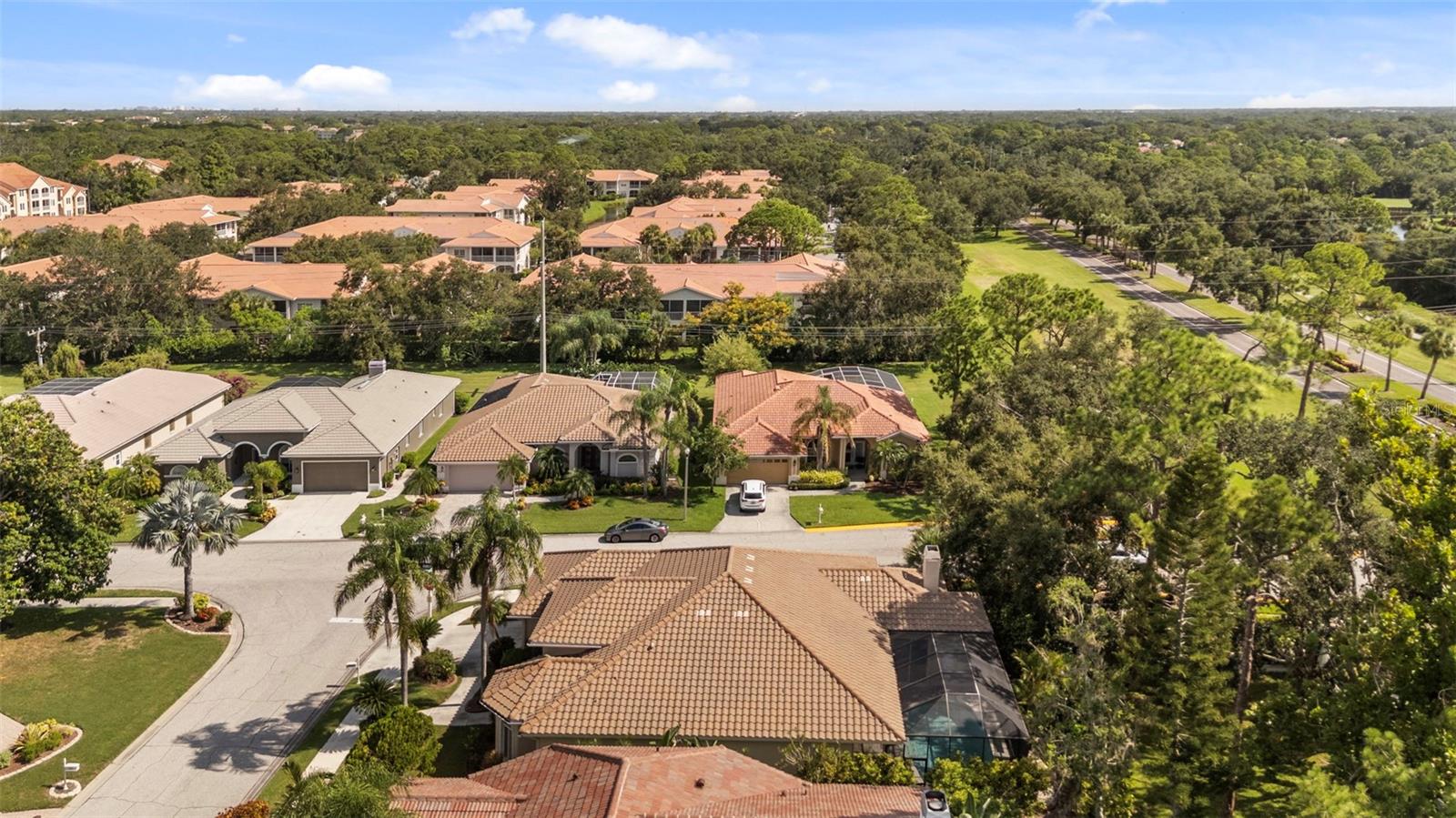 HUNTINGTON POINTE - Residential
