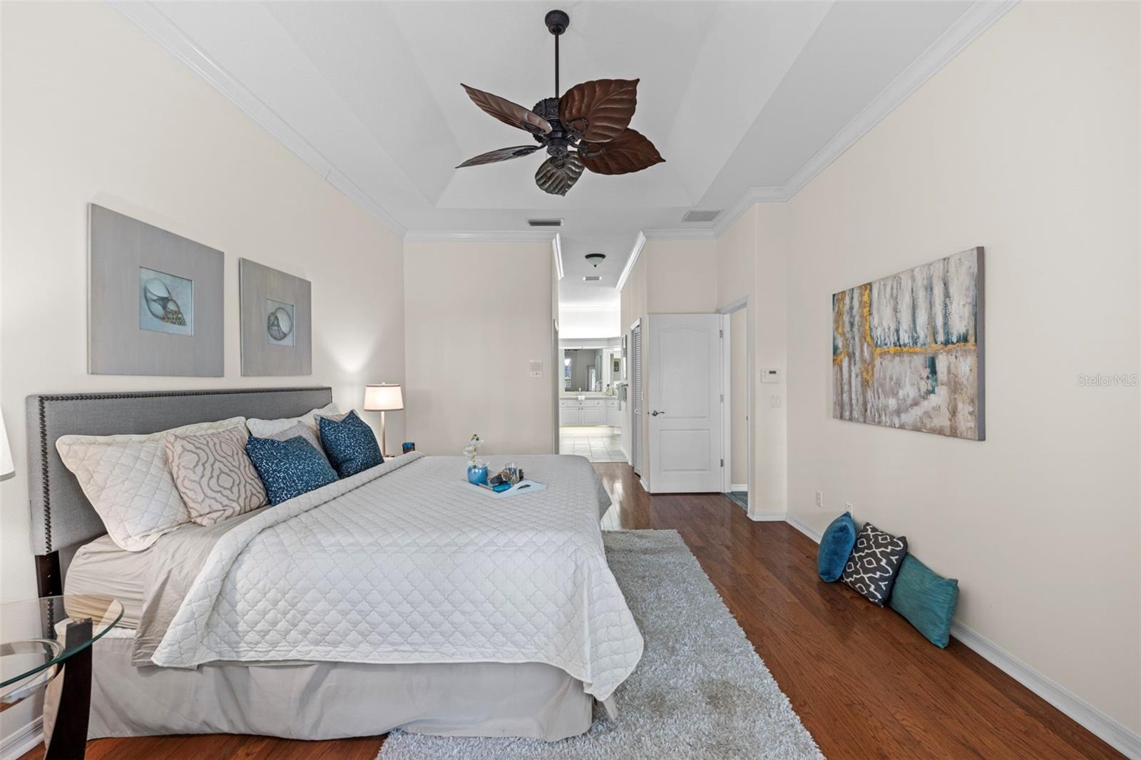 HUNTINGTON POINTE - Residential