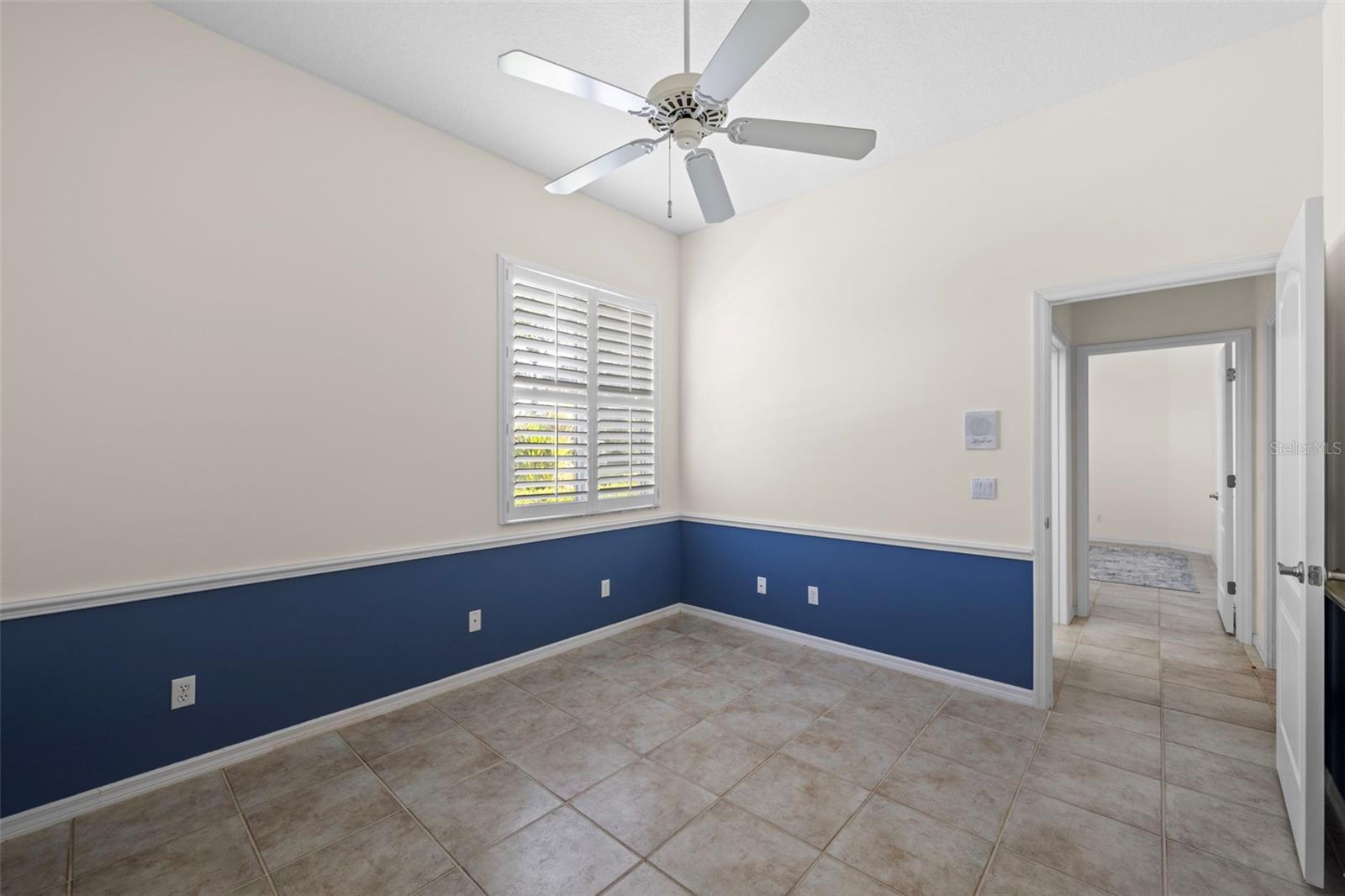 HUNTINGTON POINTE - Residential