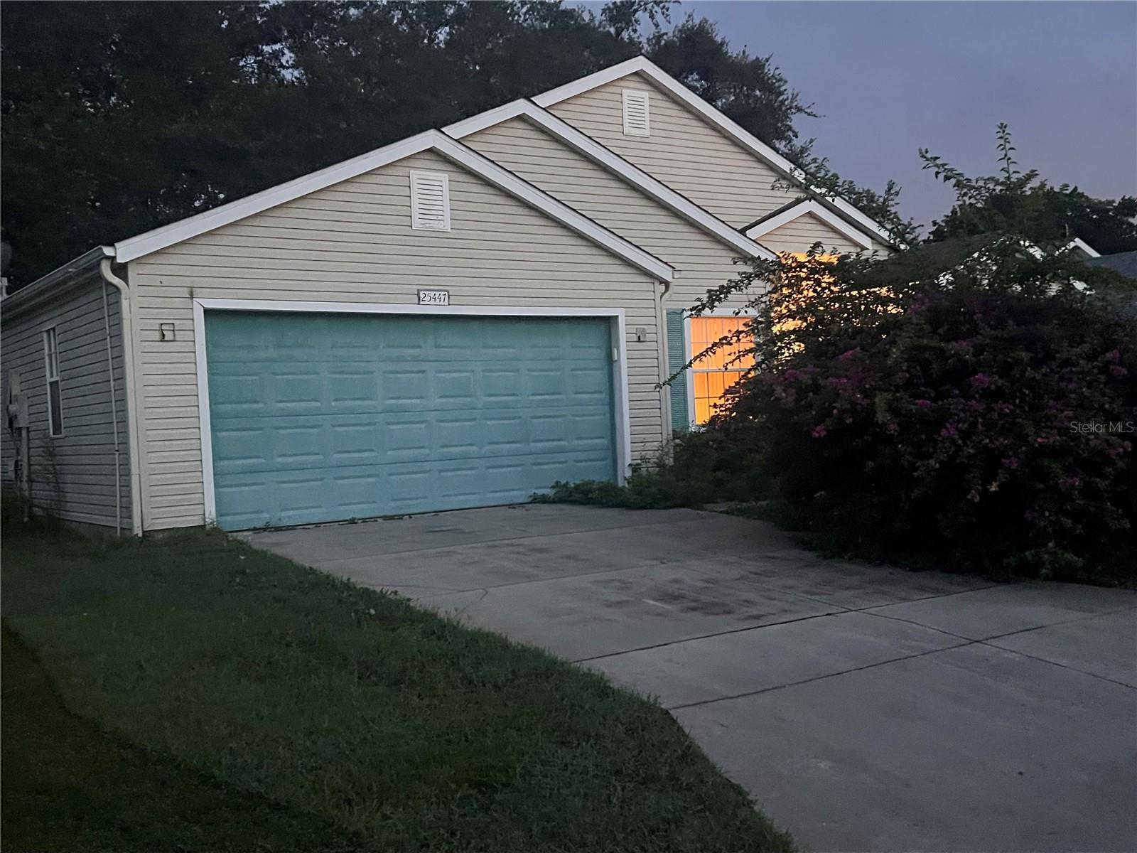 25447 CRESTWATER DRIVE