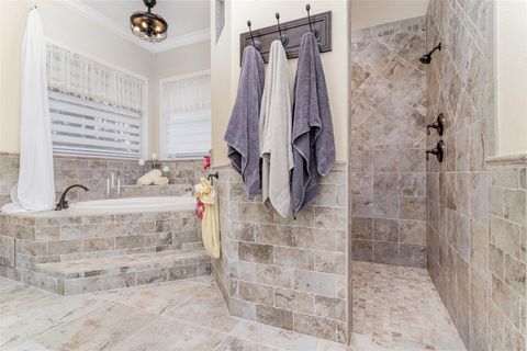 Tiny photo for 404 Long And Winding Road, Howey In The Hills, FL 34737 (MLS # O6365975)