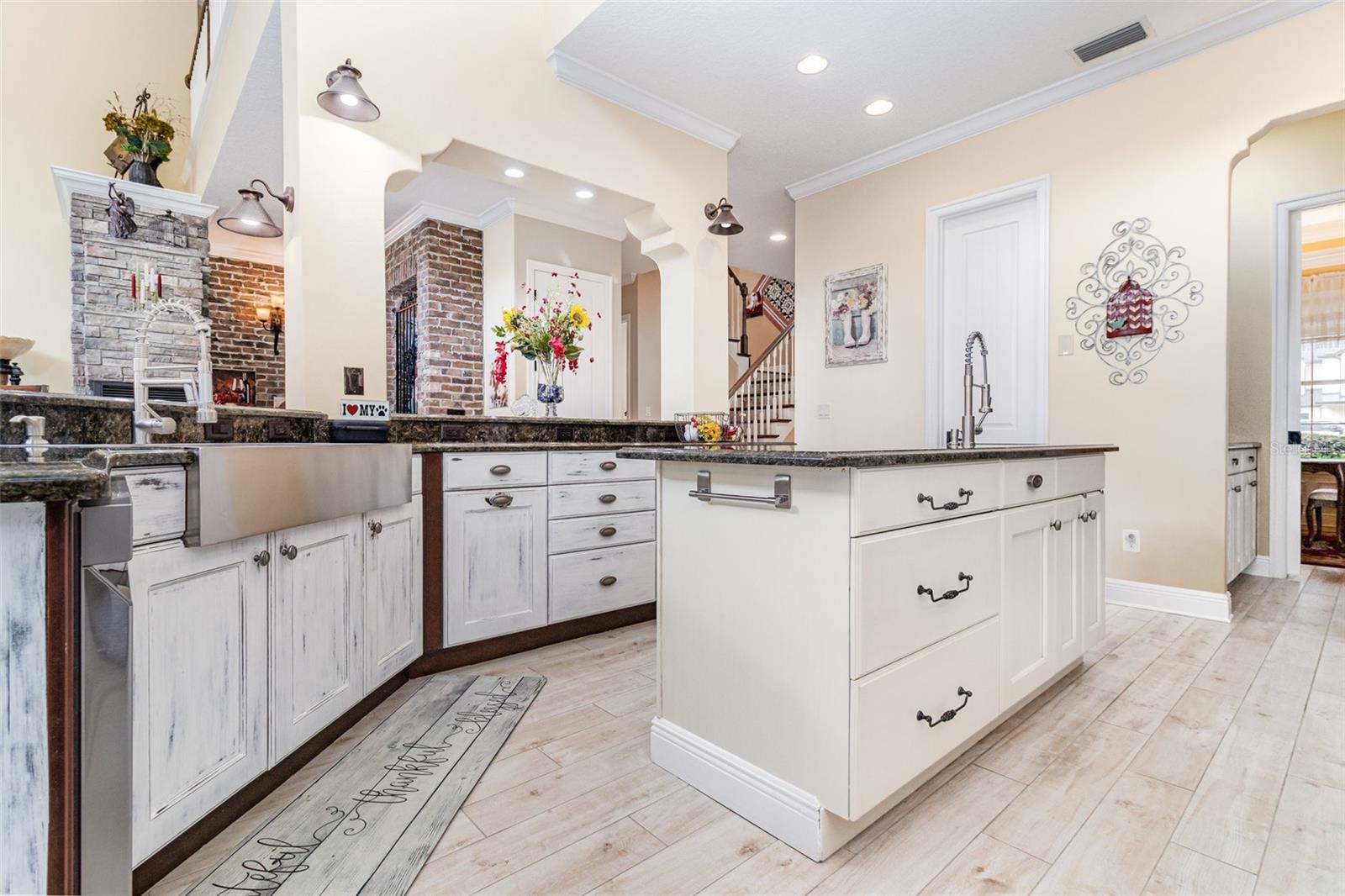 BLUE SPRING RESERVE - Residential