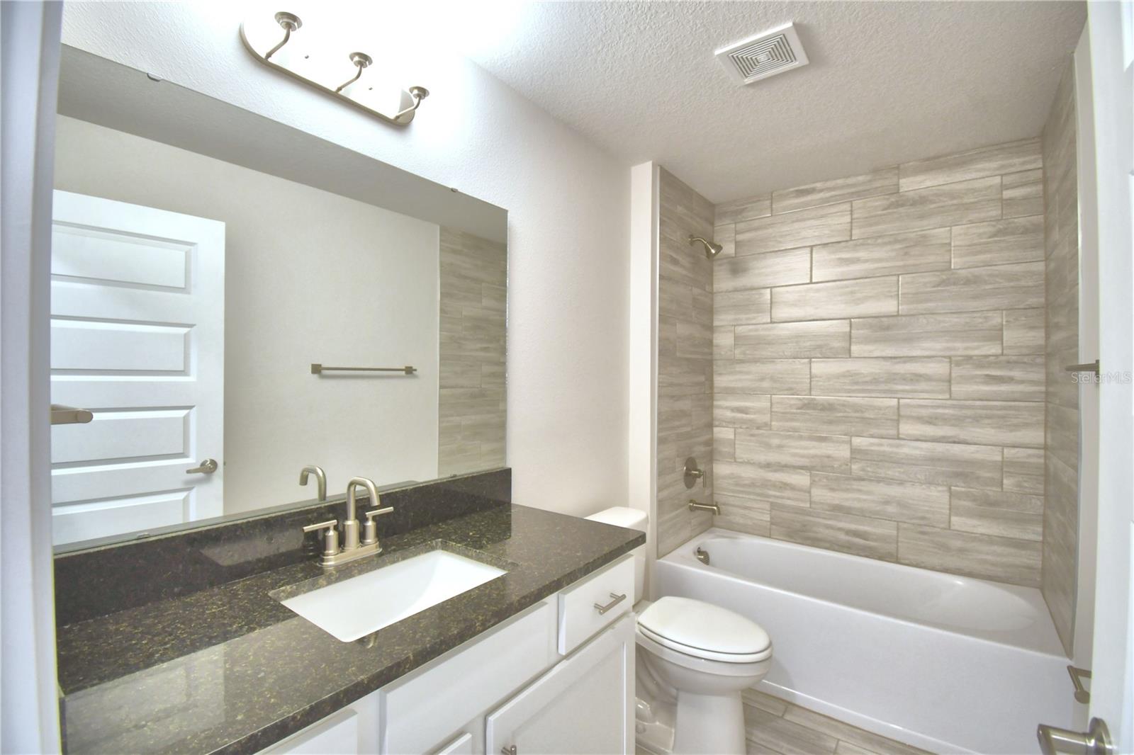 LAKE JULIANA ESTATES - Residential