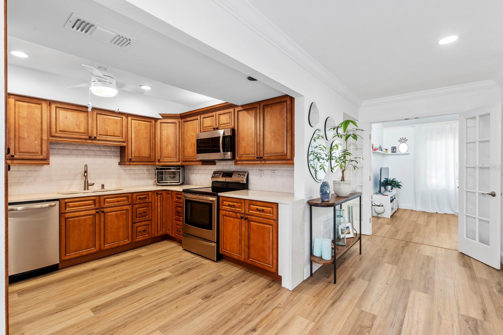 PELICAN COVE I - Residential