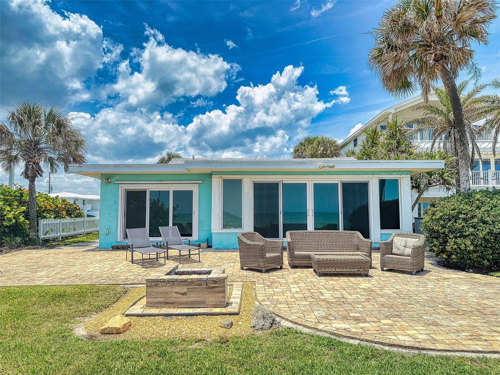 Armstrong & Johnson In Coronado Beach - Residential Lease