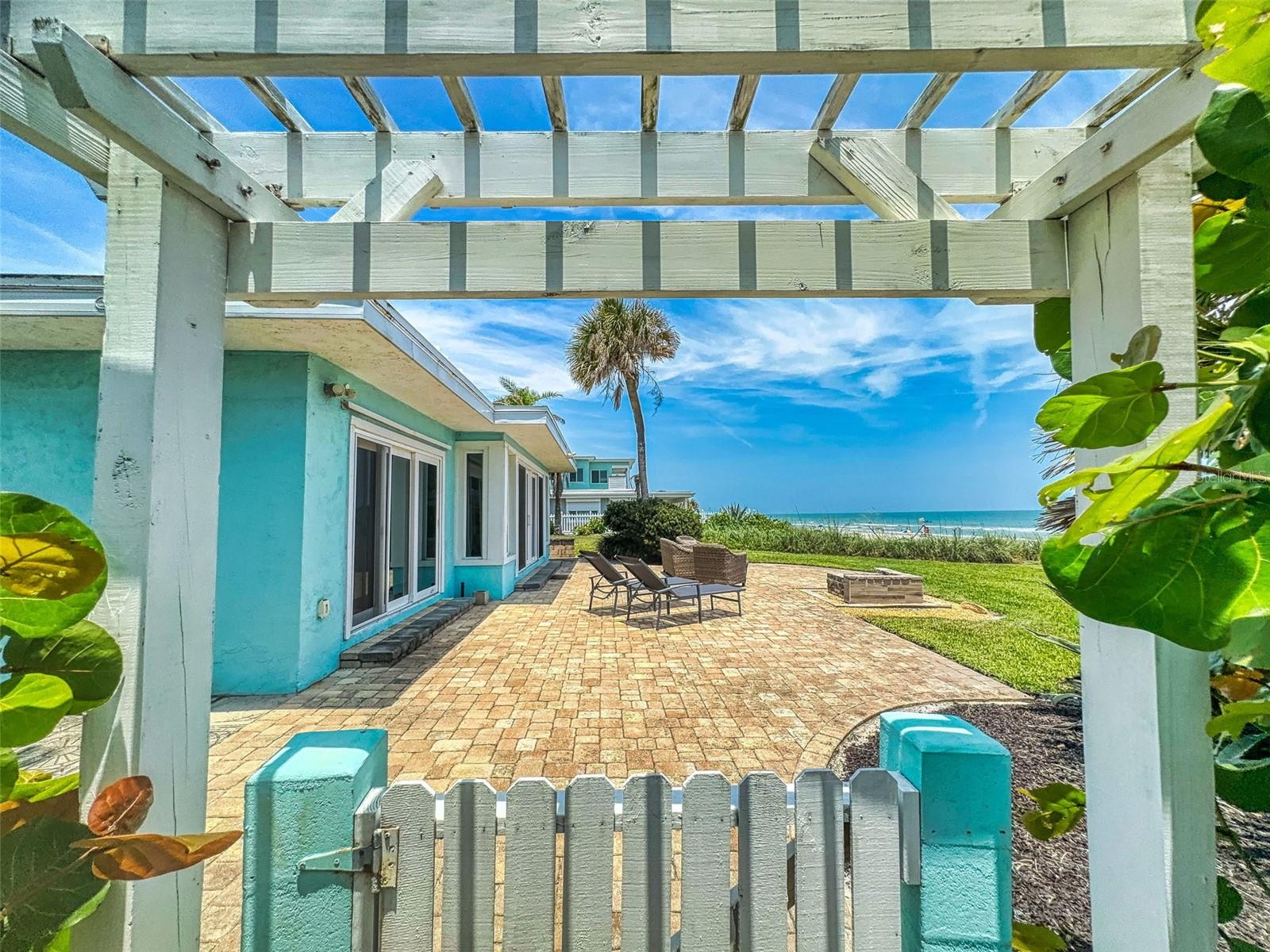 Armstrong & Johnson In Coronado Beach - Residential Lease