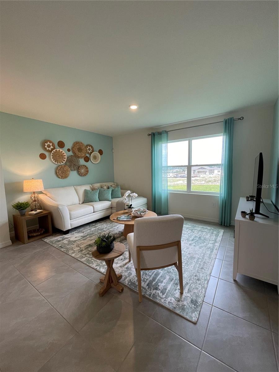 OAK POINTE SOUTH - Residential