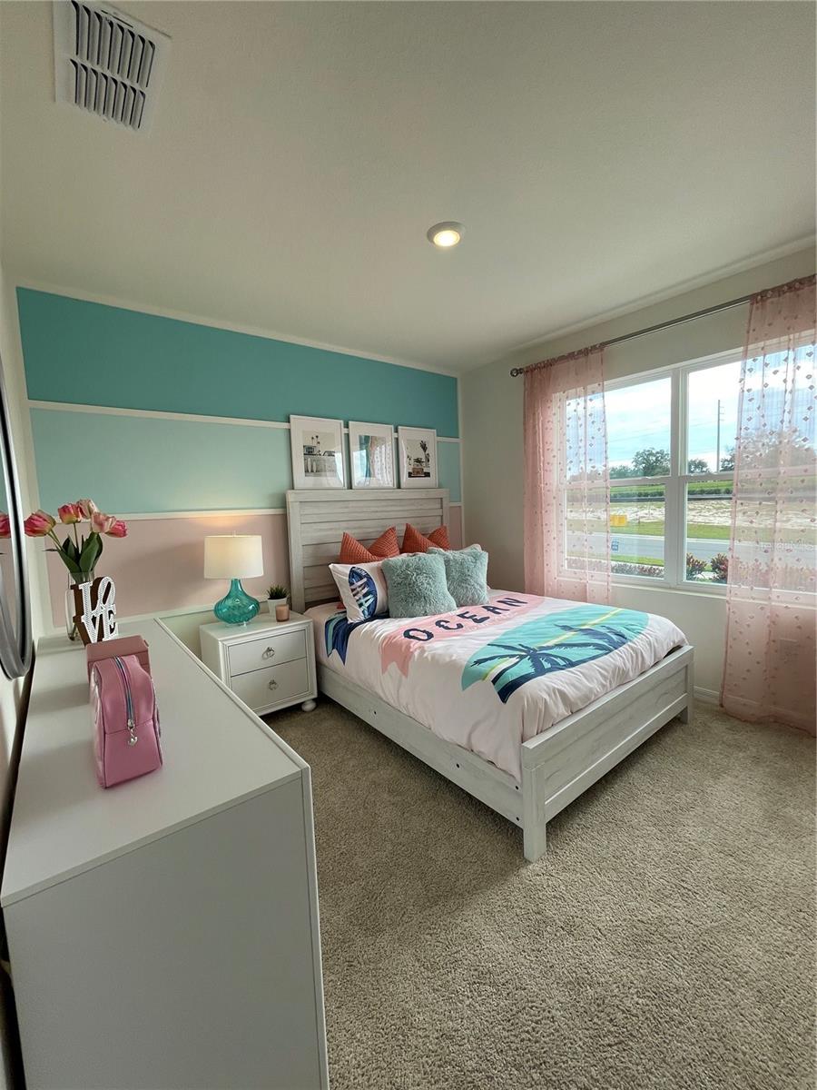 OAK POINTE SOUTH - Residential