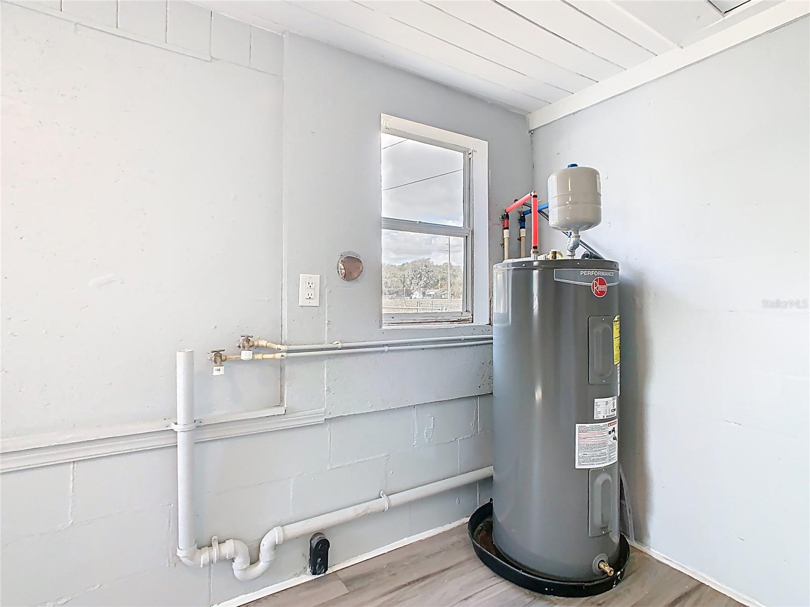 LAKEDALE RESUB - Residential