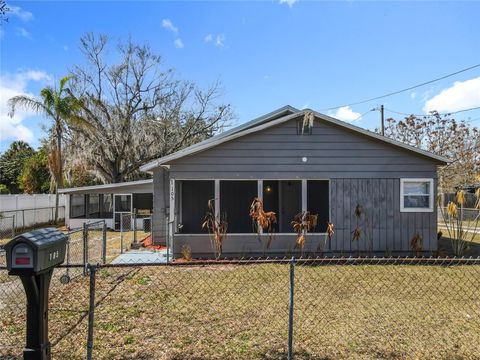 Photo of 105 Herrick Street, Auburndale, FL 33823 (MLS # C7521904)