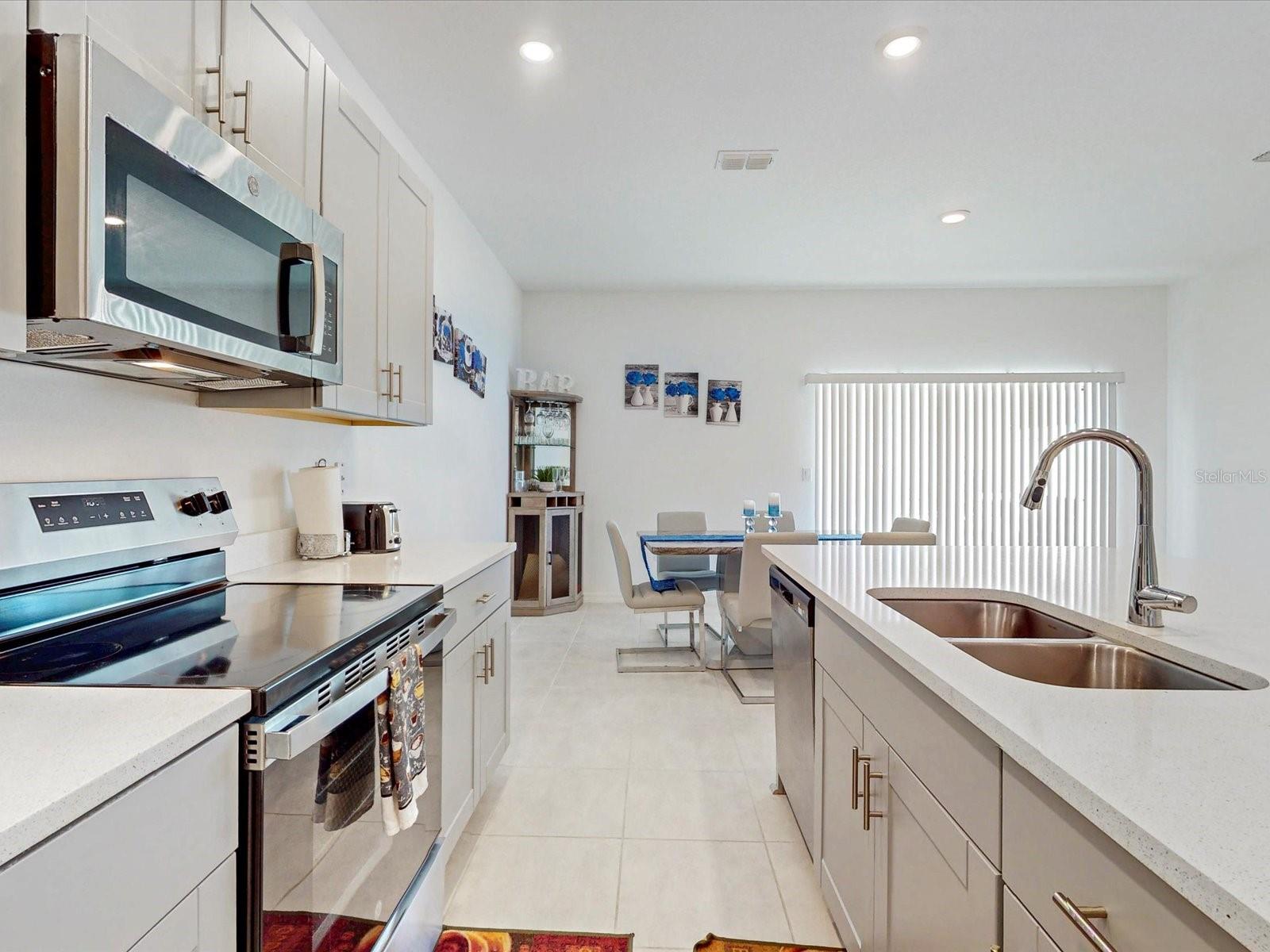 BELLA VITA PH 3 - Residential