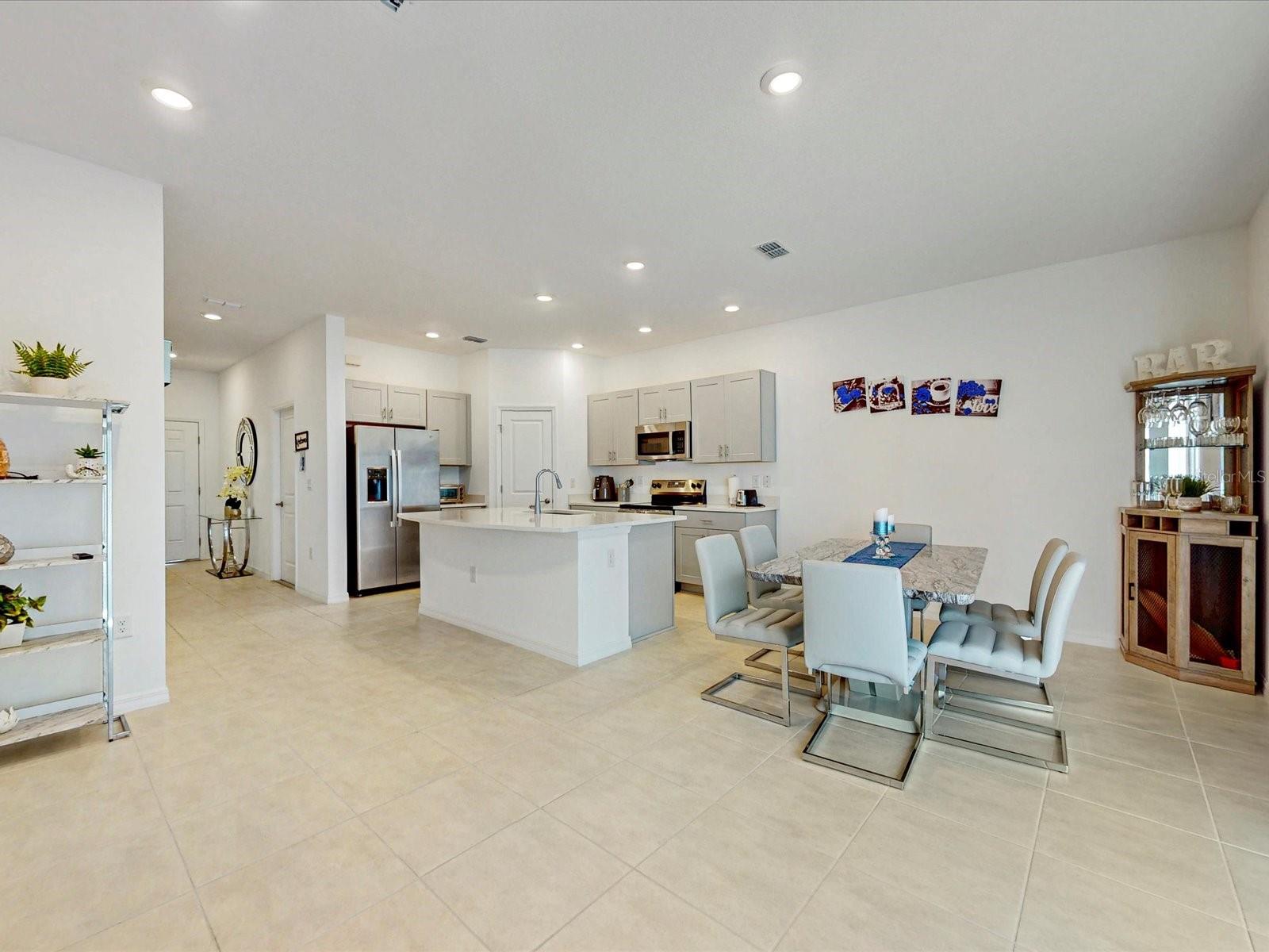 BELLA VITA PH 3 - Residential