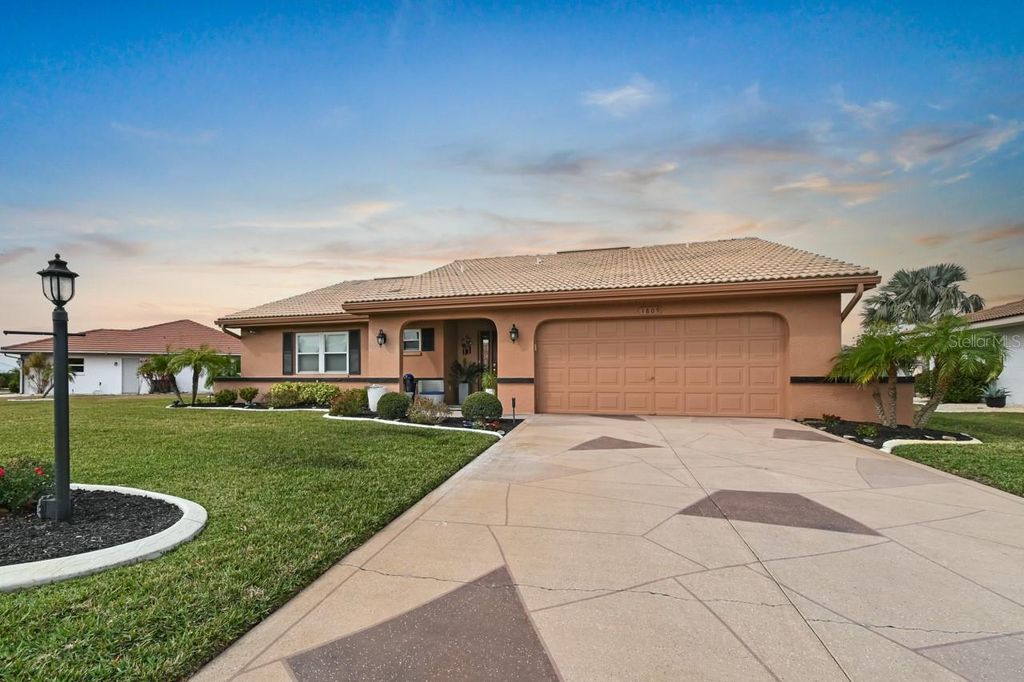 Photo of 1809 Wolf Laurel Drive, Sun City Center, FL 33573 (MLS # TB8435402)