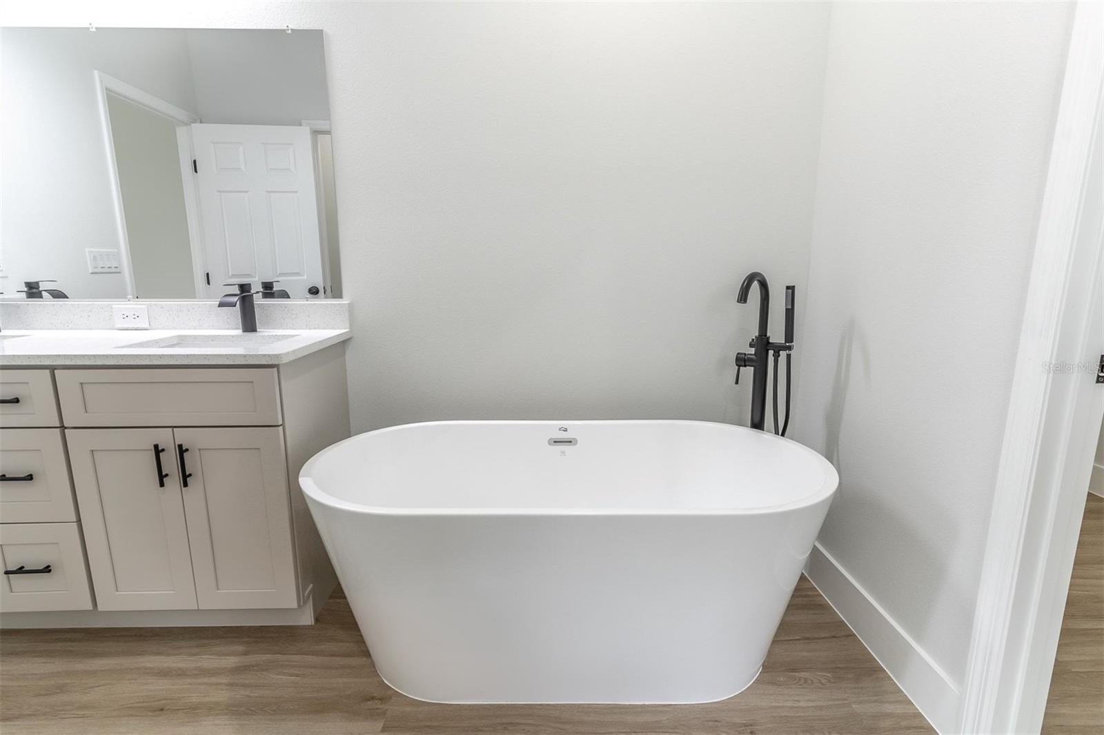 PORT MALABAR UNIT 42 - Residential