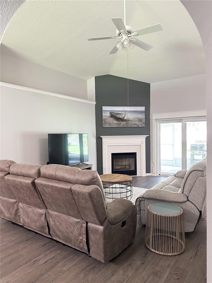 ACREAGE & UNREC - Residential