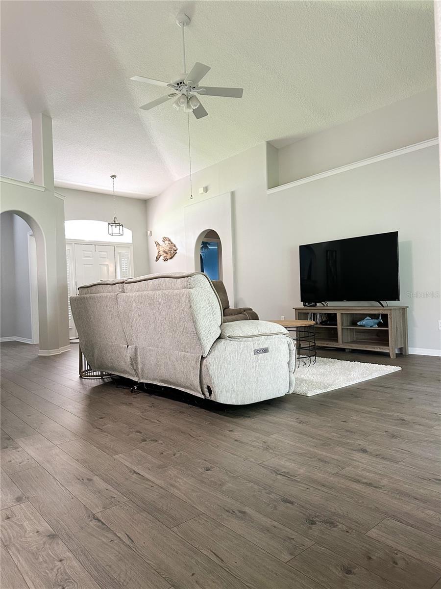 ACREAGE & UNREC - Residential